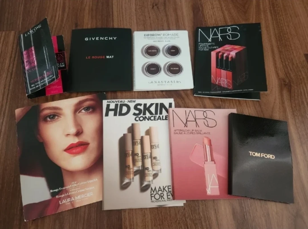 🏈 Bundle: Various Makeup Samples