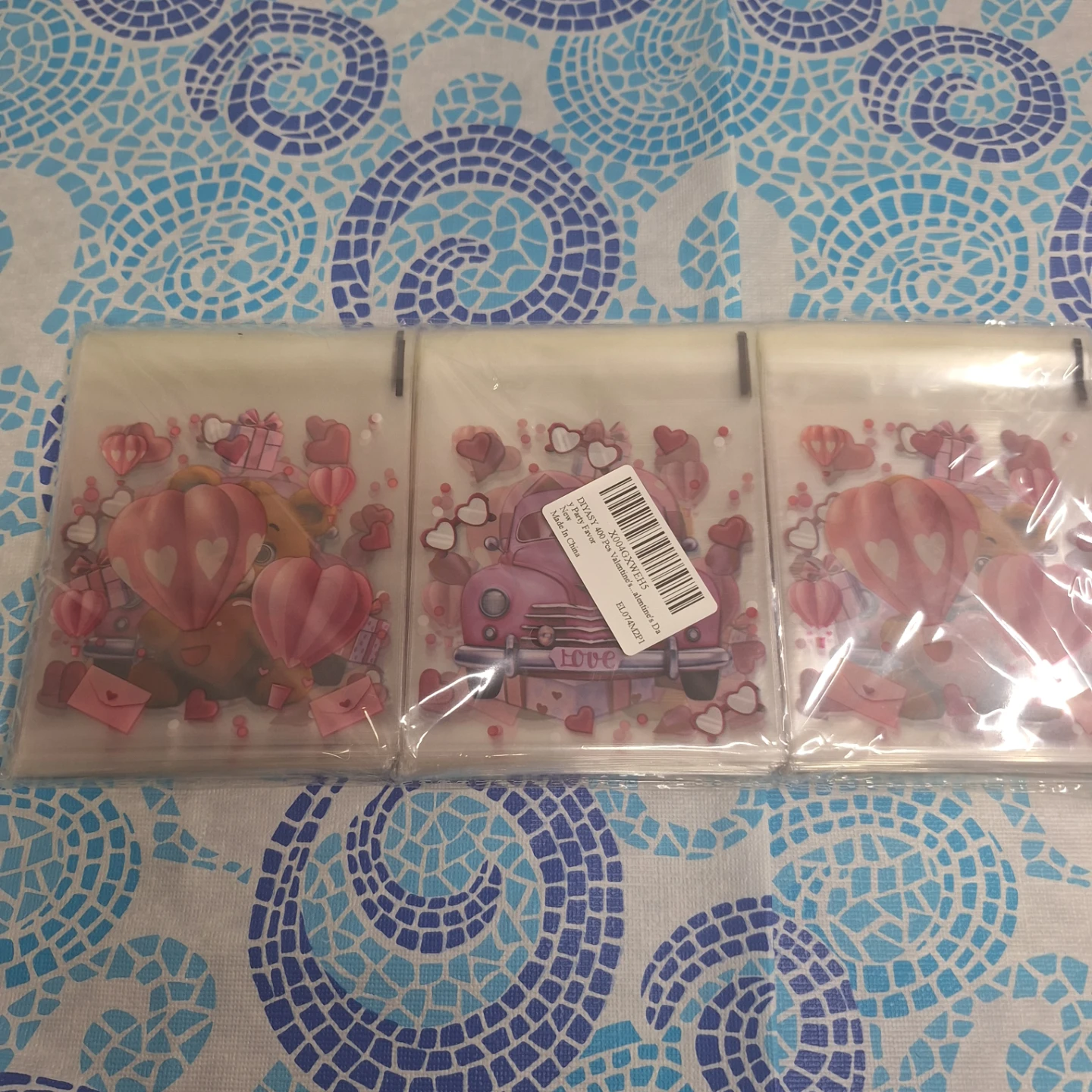 4e's Novelty Valentine's Pencils & Cellophane Bags - photo 4