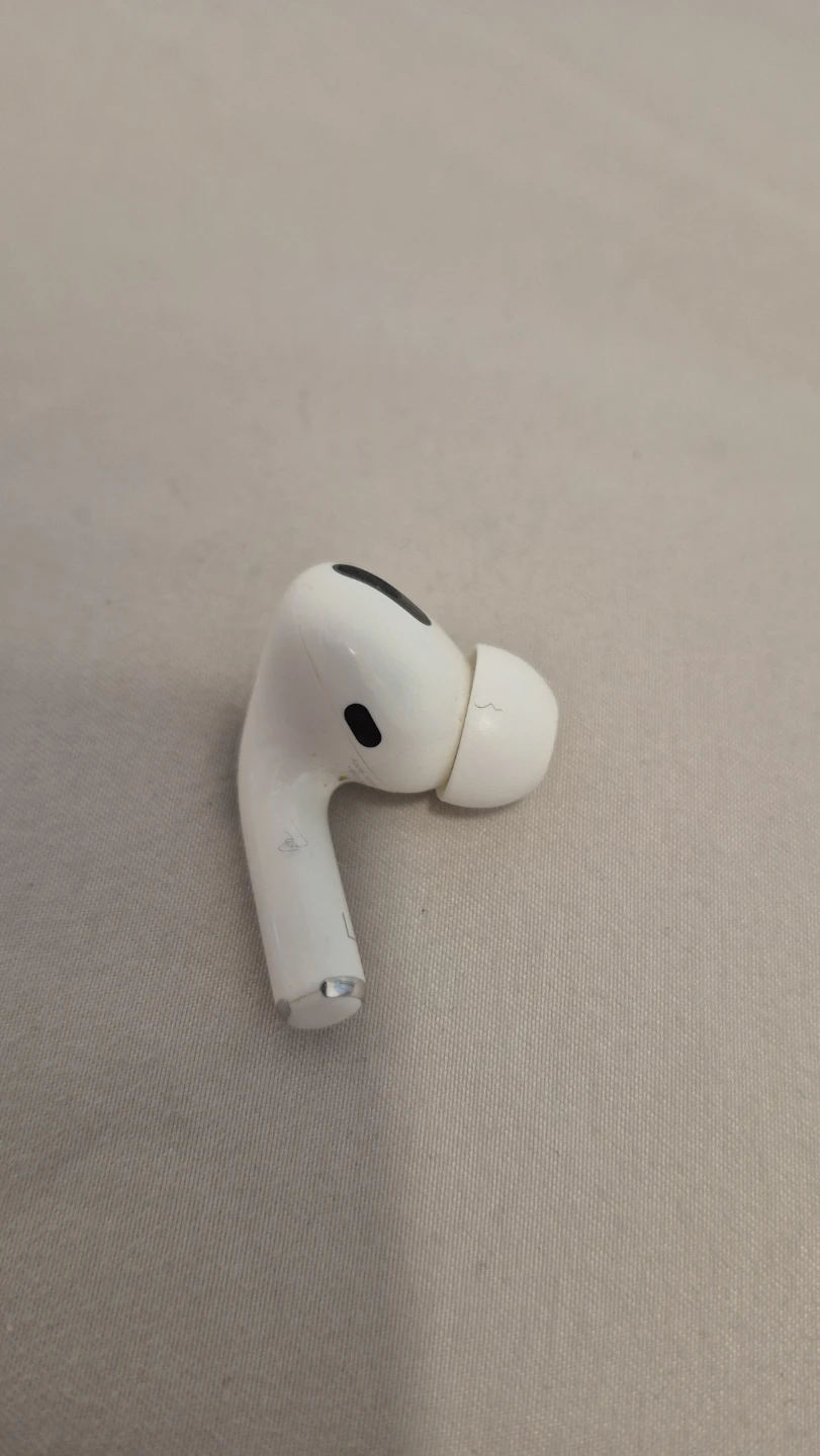 Apple AirPods Pro Left Earbud - photo 3