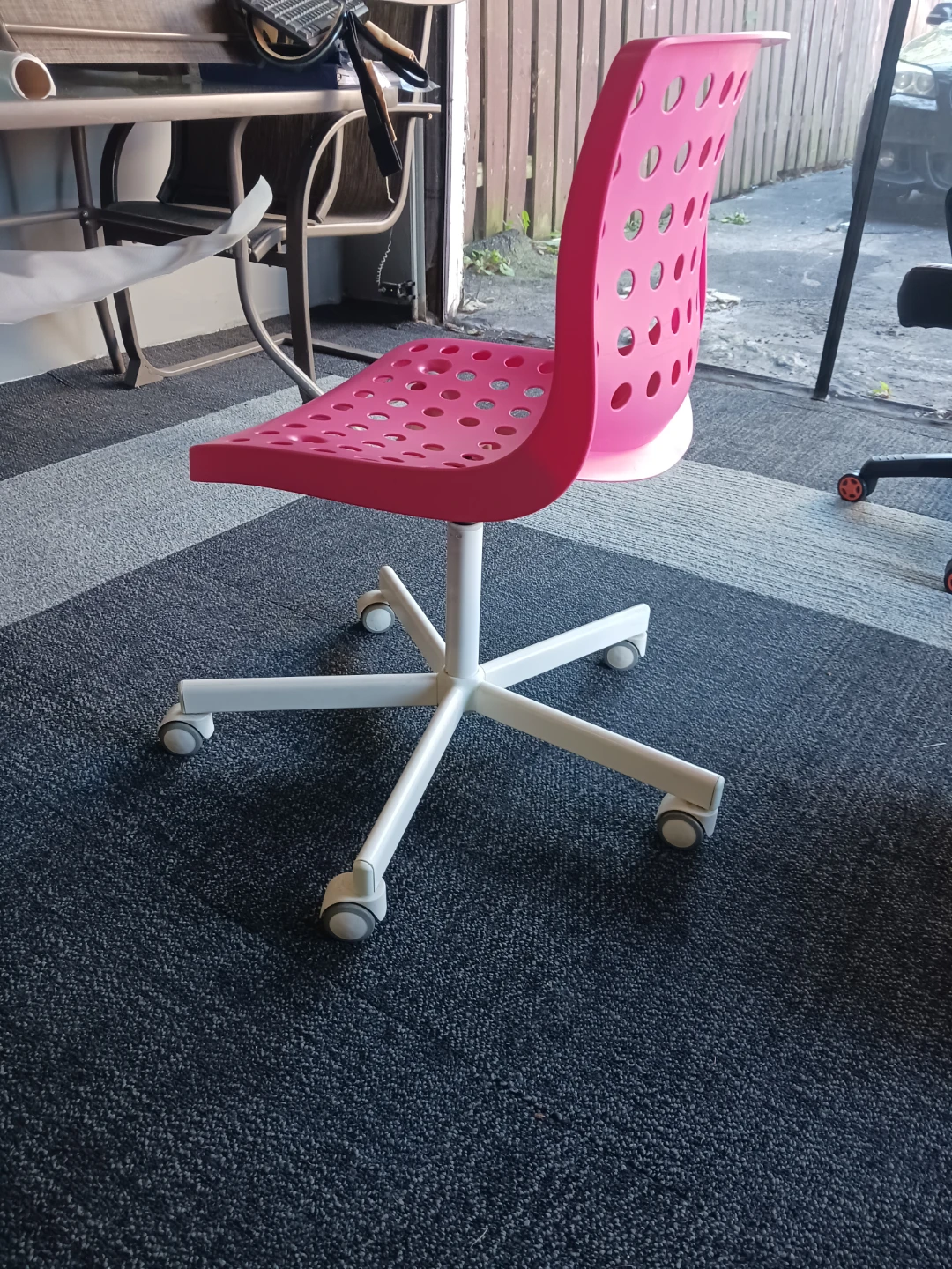 Pink Swivel Office Chair - photo 5