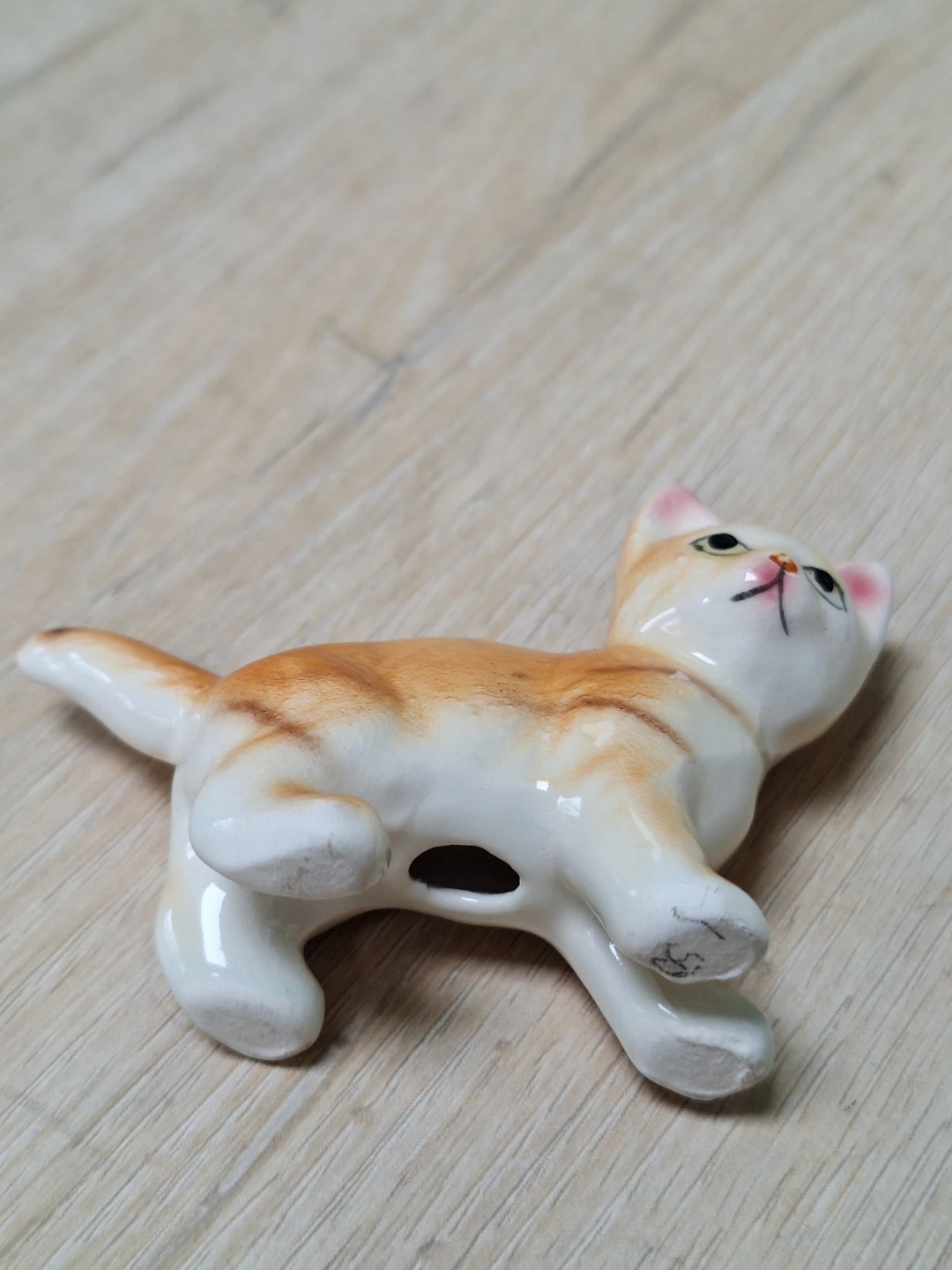 Tabby Cat Figurine - photo 2