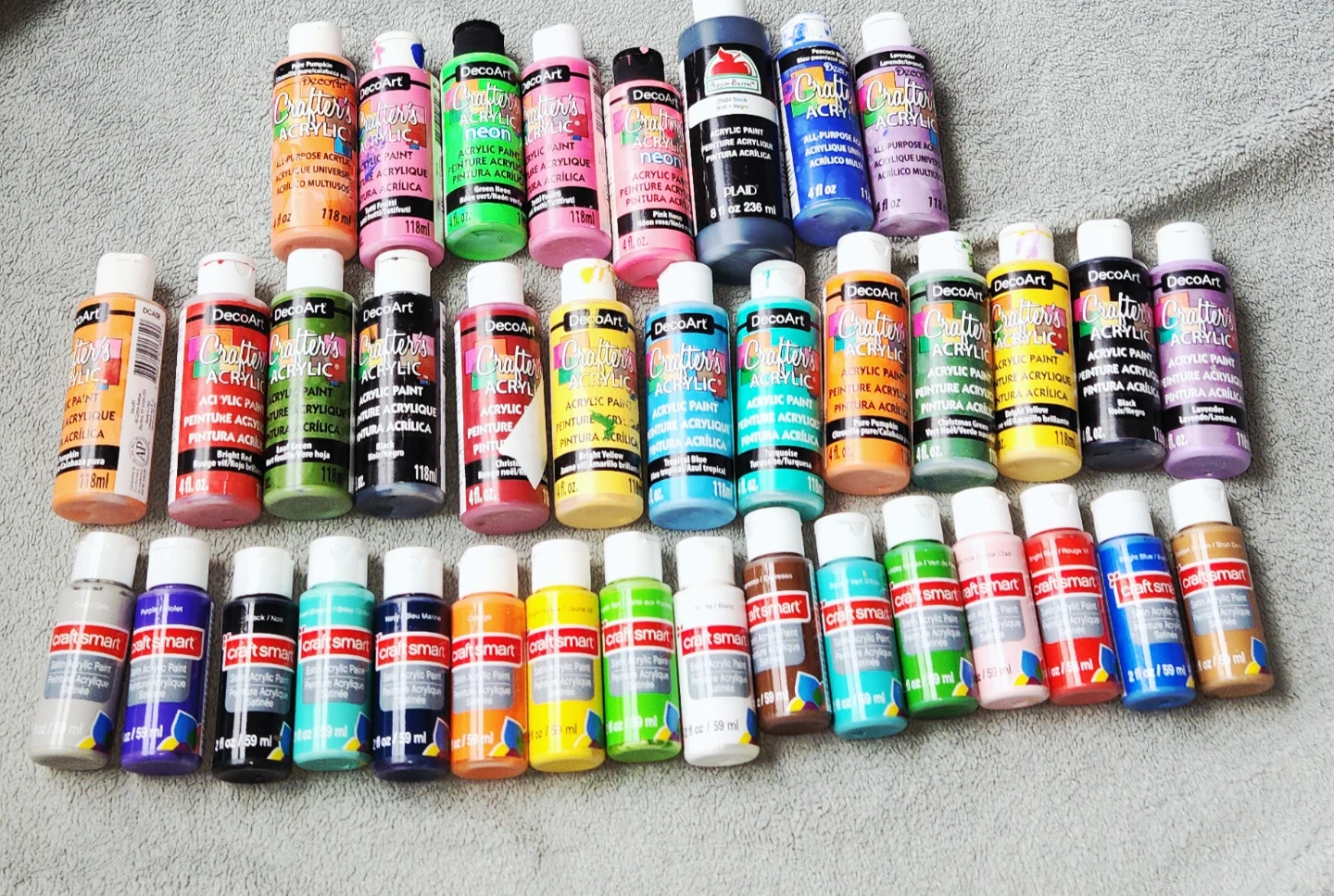 Acrylic paint lot 2