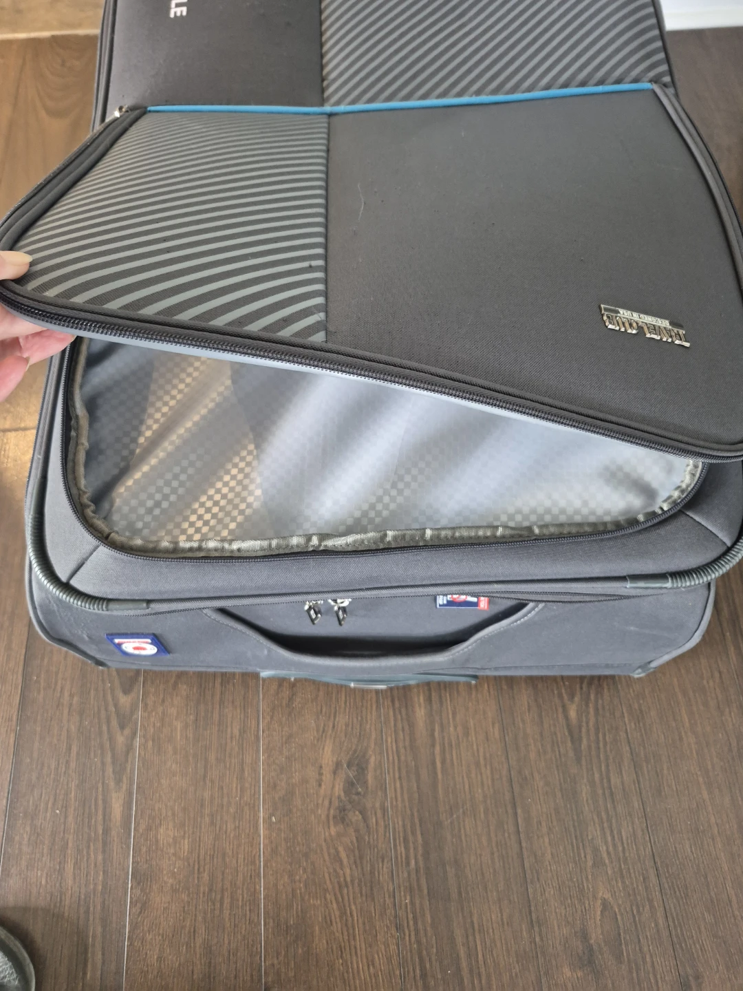 Travel Club Softcase Expandable Check-In Luggage - photo 4
