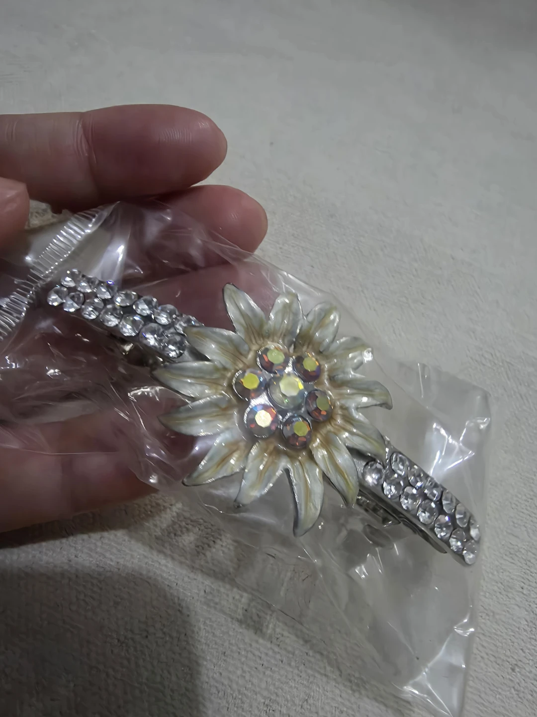 Silver Tone Crystal Rhinestone Hair Clip Yellow Flower 🏈 - photo 2