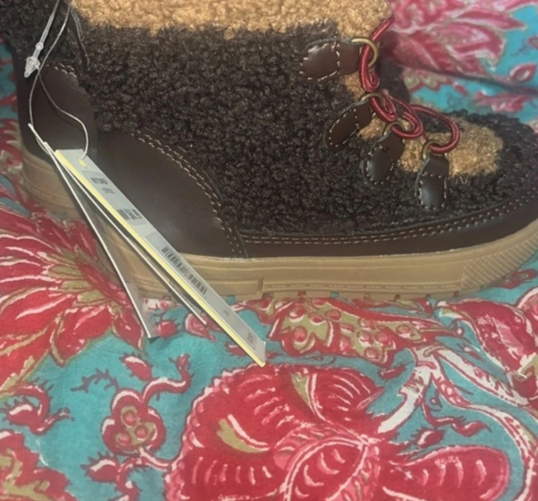 sherpa boots for baby /toddler brand new