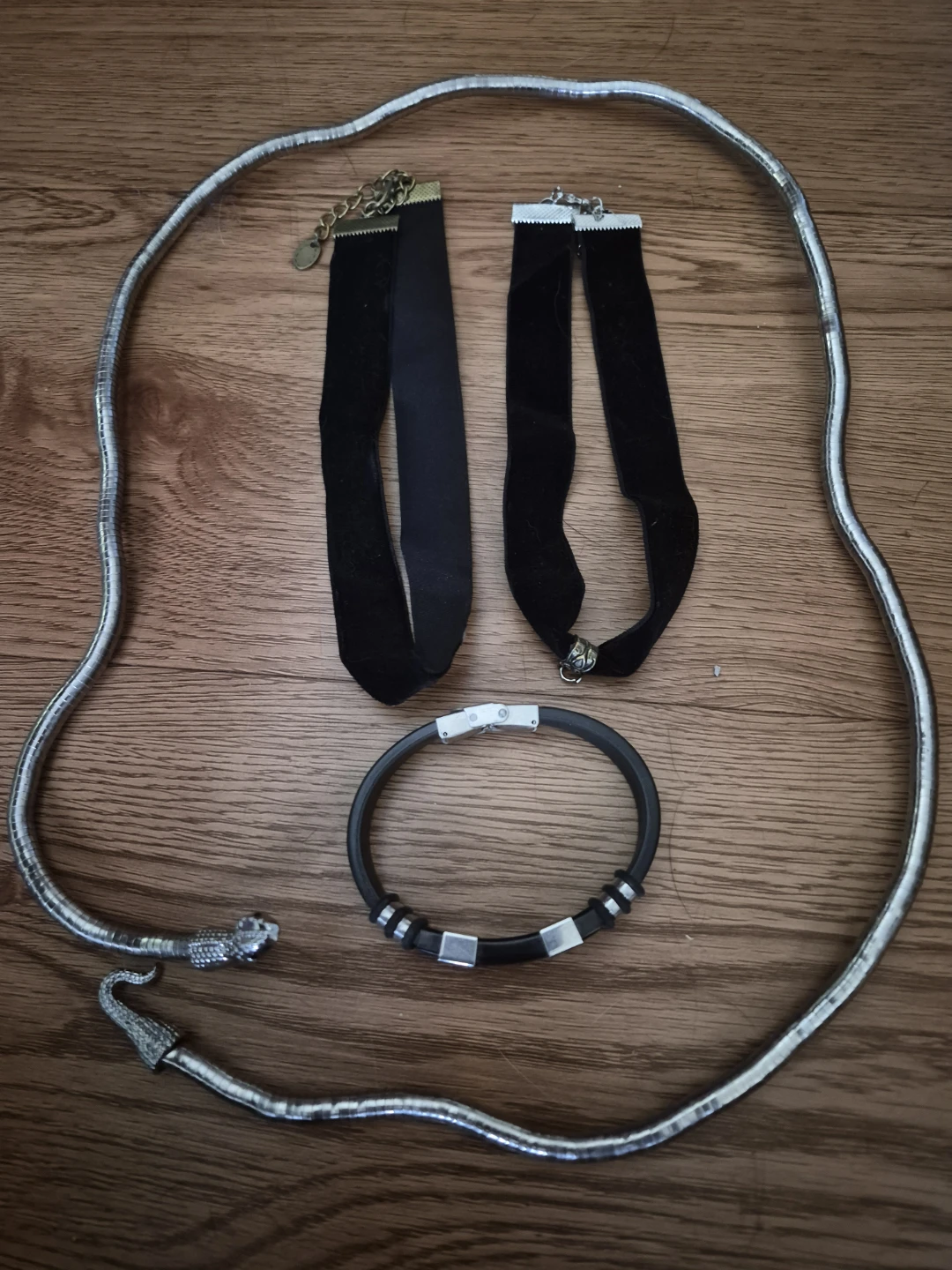 Accessories and Jewellery - photo 3