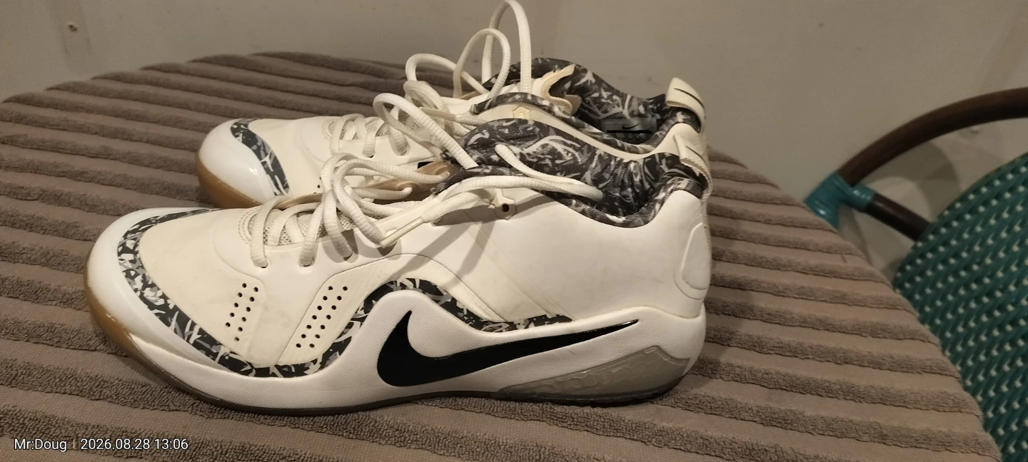 Nike Zoom Basketball Shoes - photo 3
