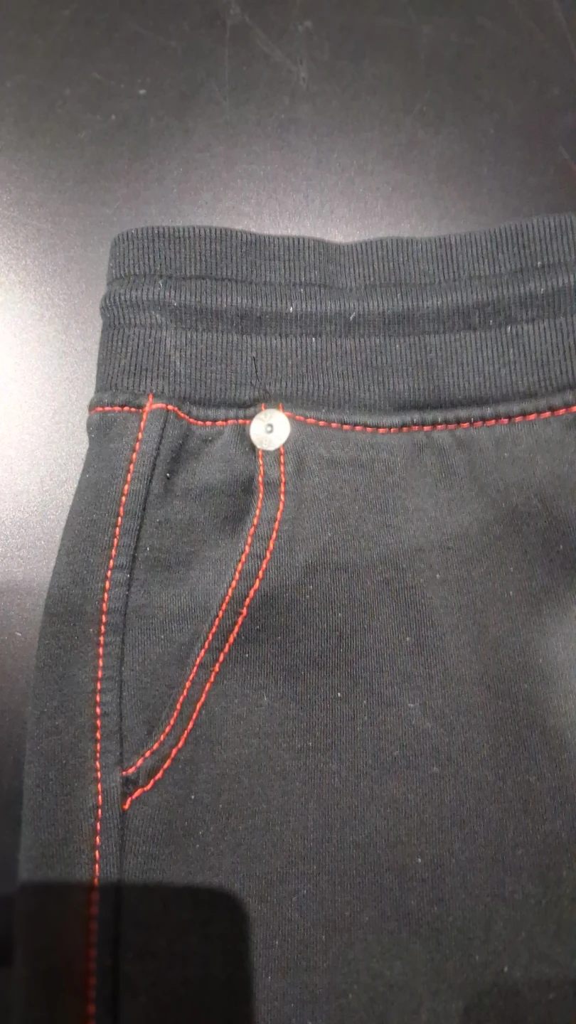 True Religion black joggers XL - photo 2