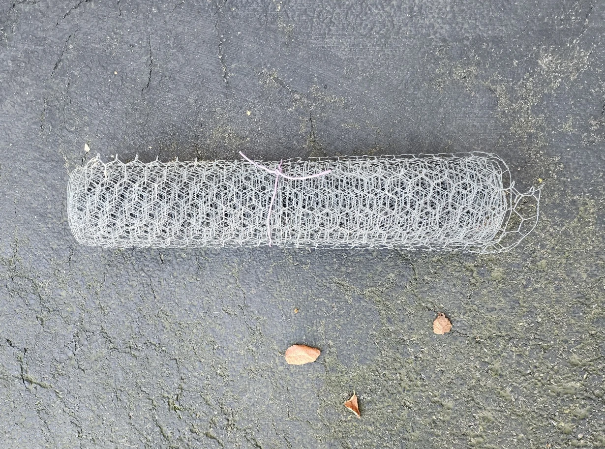 Chicken Wire Roll - photo 3