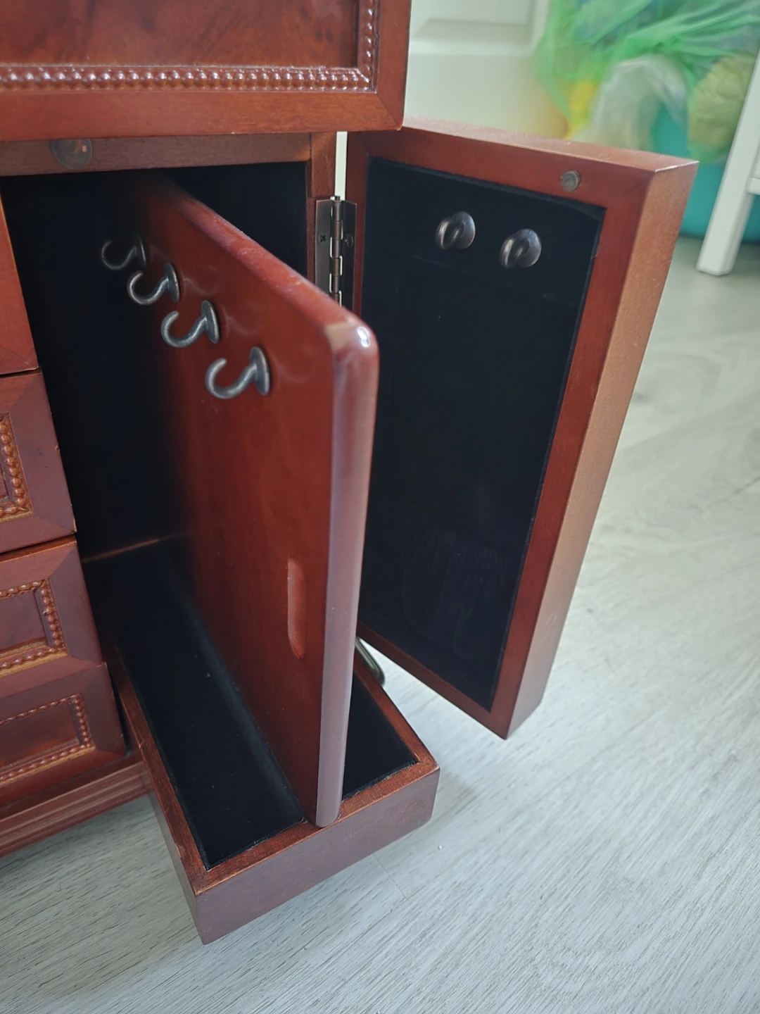 Wooden Jewellery Box - photo 3