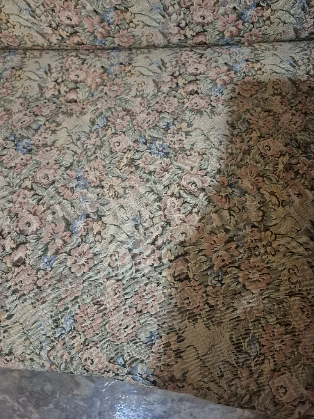 Vintage Floral Sofa and Matching Armchairs - photo 4