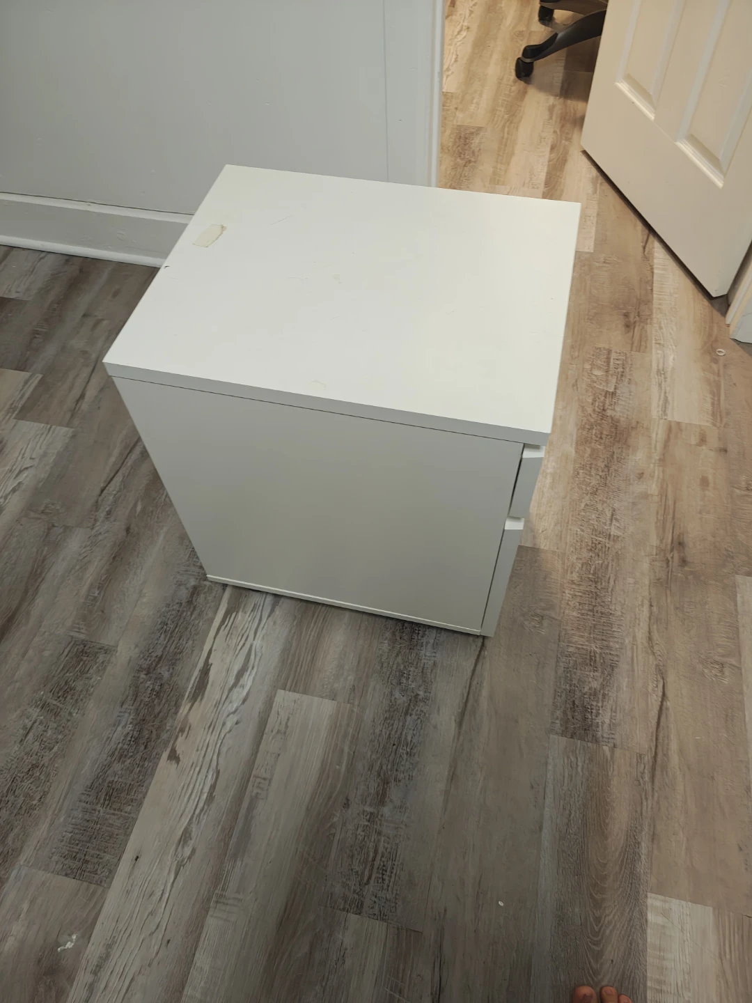 White 2-Drawer Rolling Cabinet - photo 3