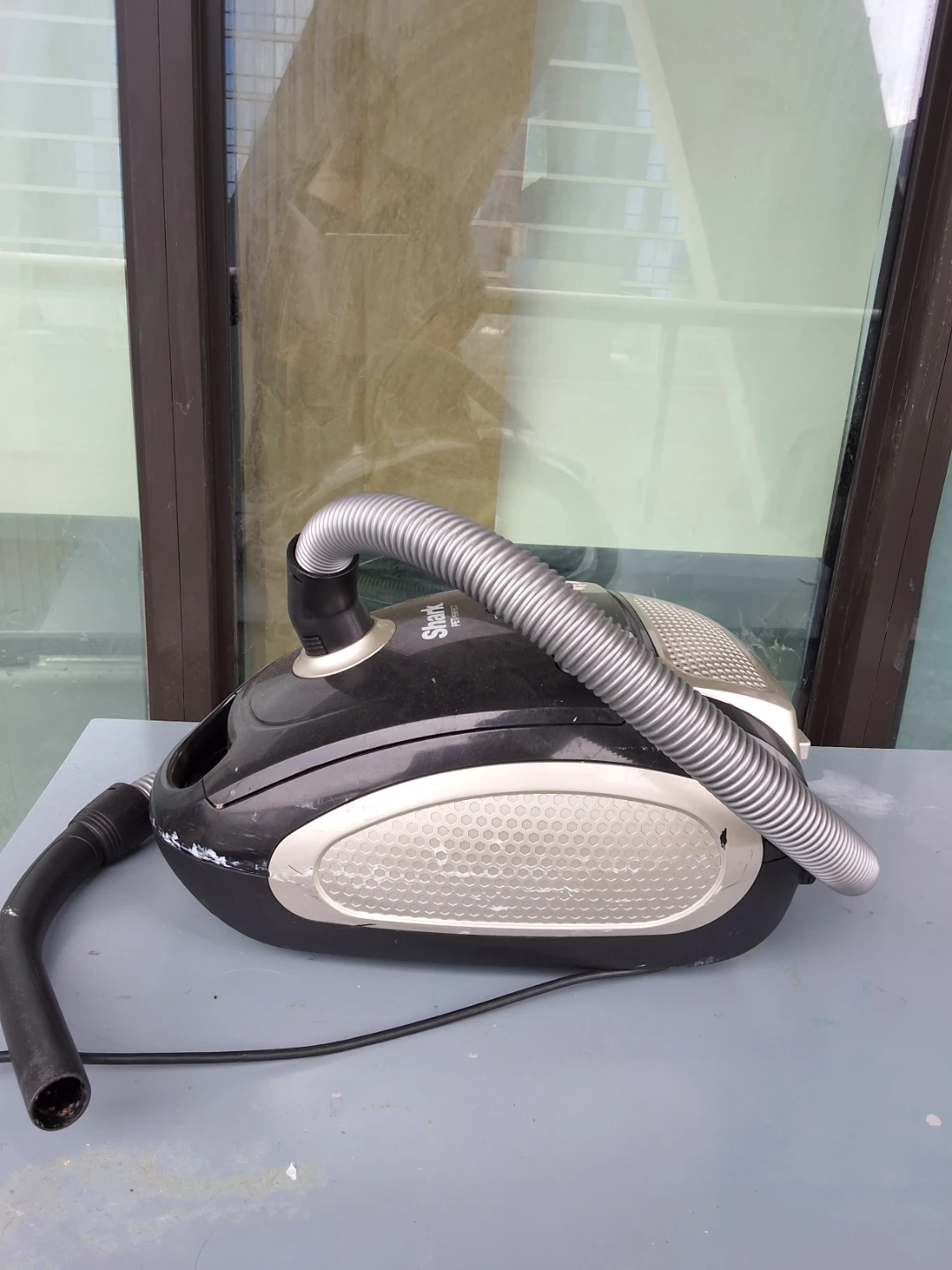 Shark Pet Perfect Canister Vacuum - photo 2