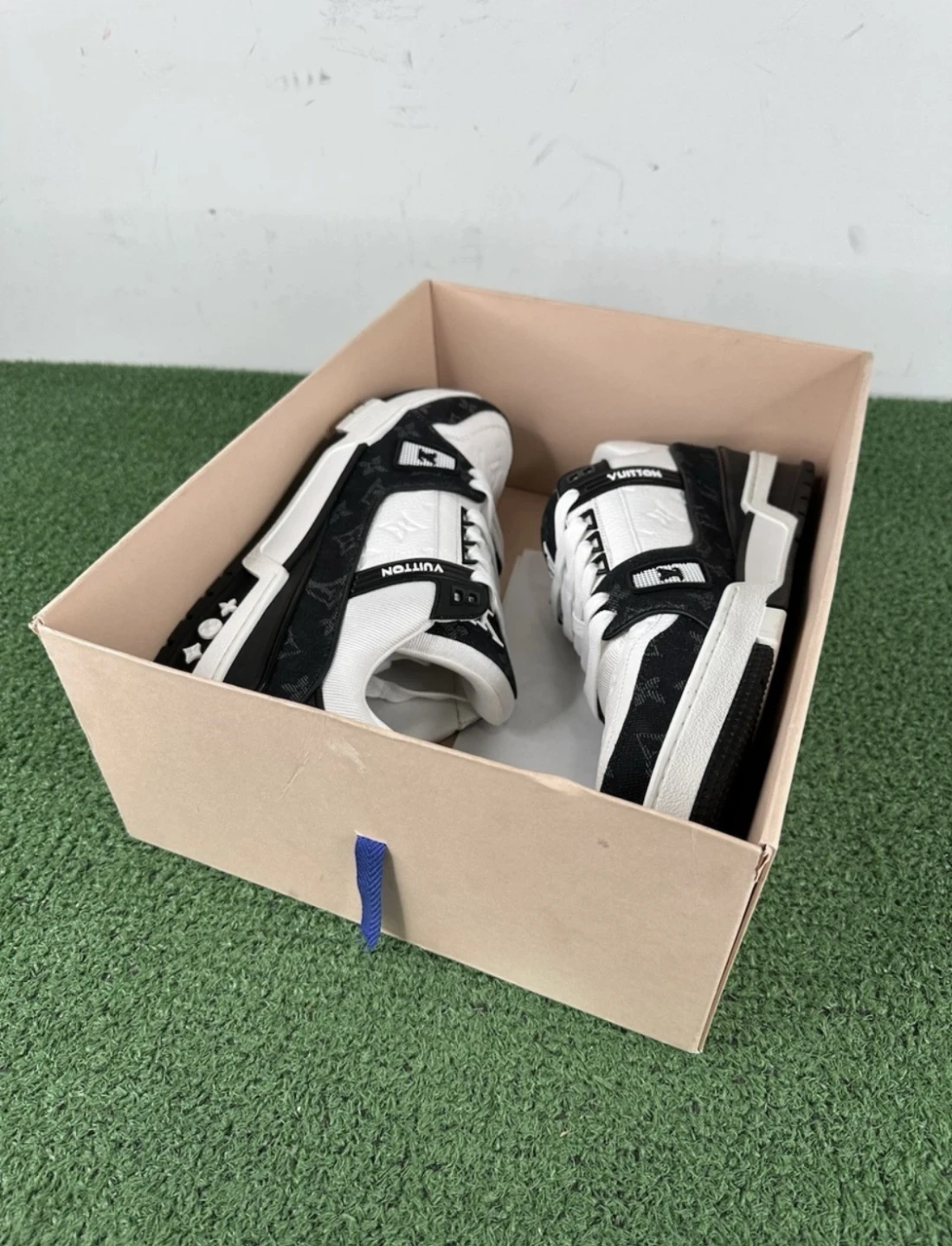 Louis Vuitton LV Trainer Sneakers Black and White - photo 2