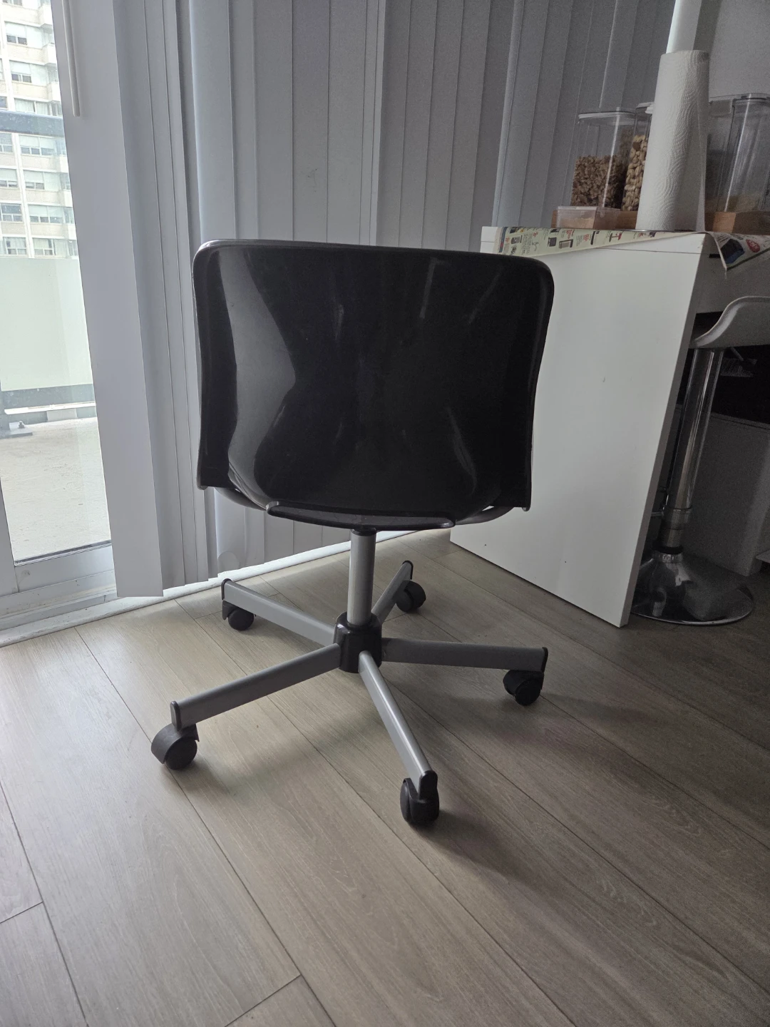 Black task chair with casters - photo 5