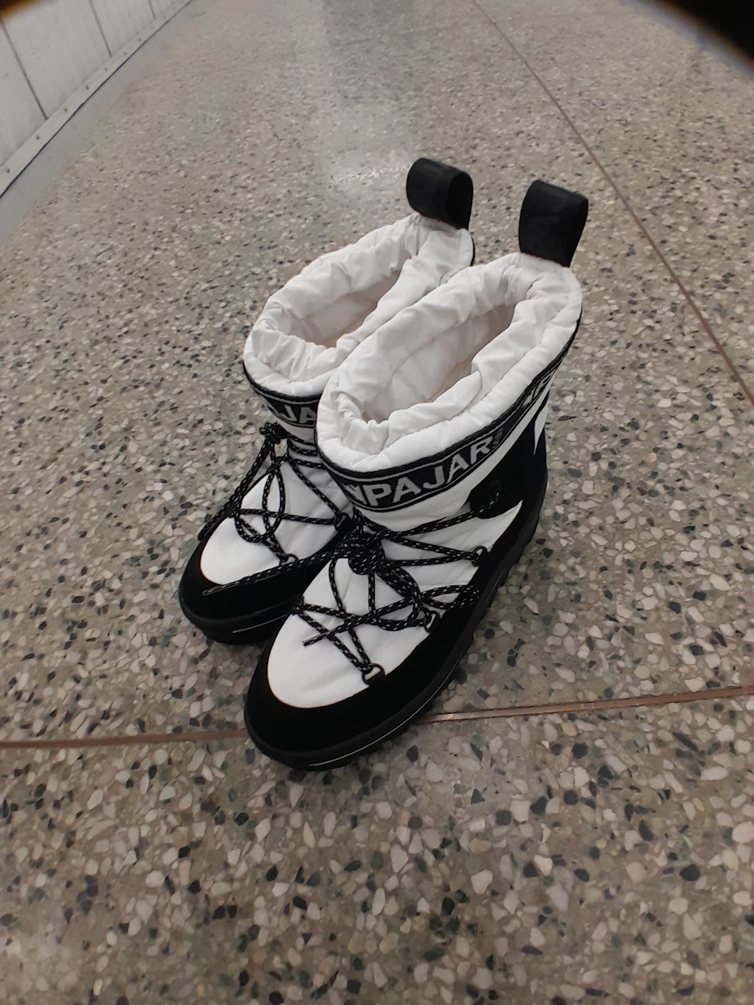 Pajar Canada Winter Boots Women's Size 7 - photo 5