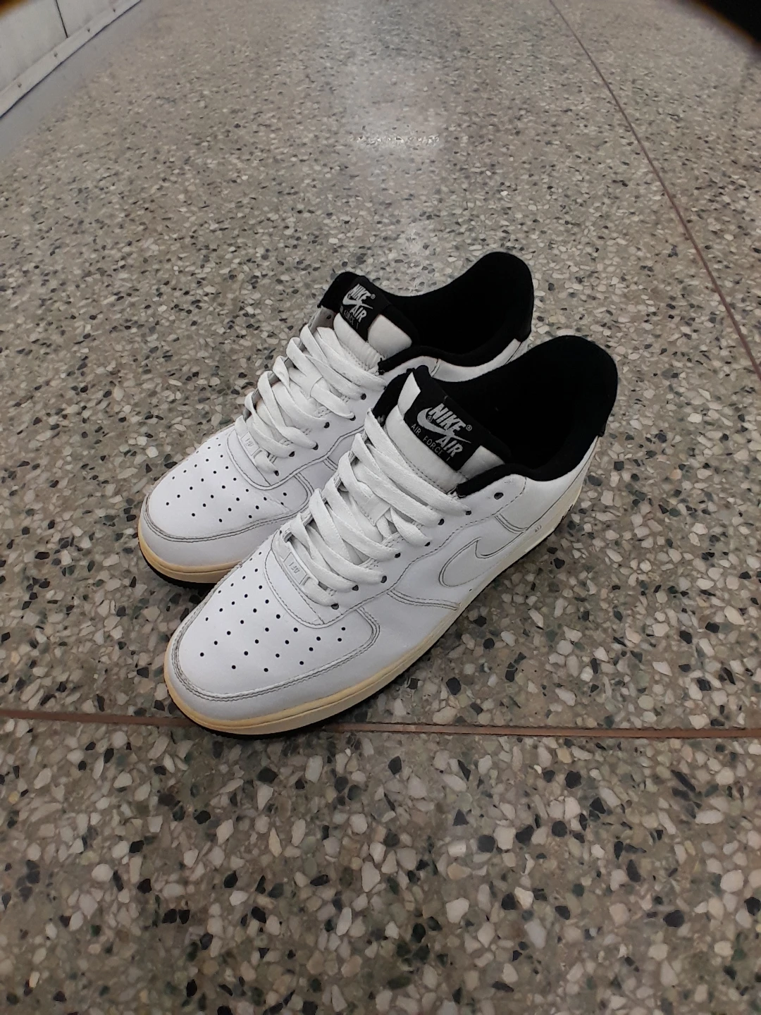 Nike Air Force 1 Low White Sneakers Men's Size 10 - photo 4