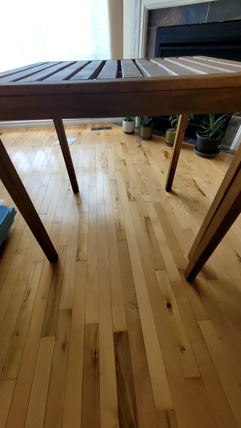 2 Outdoor tables and 4 chairs - photo 2