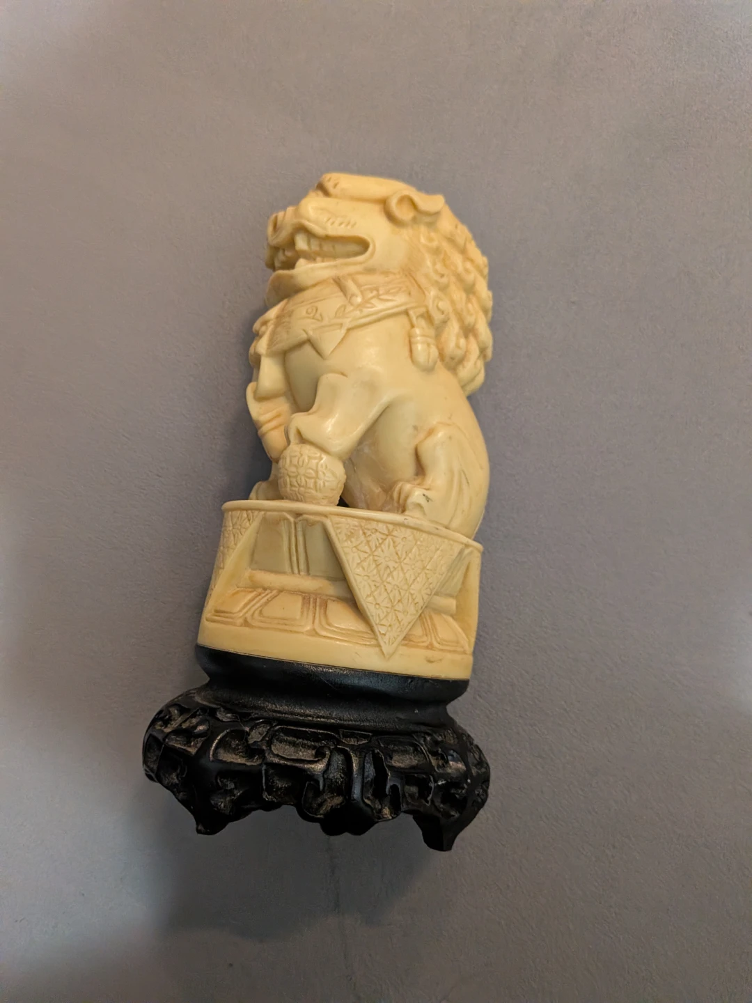 Chinese Guardian Lion Figurine - photo 2