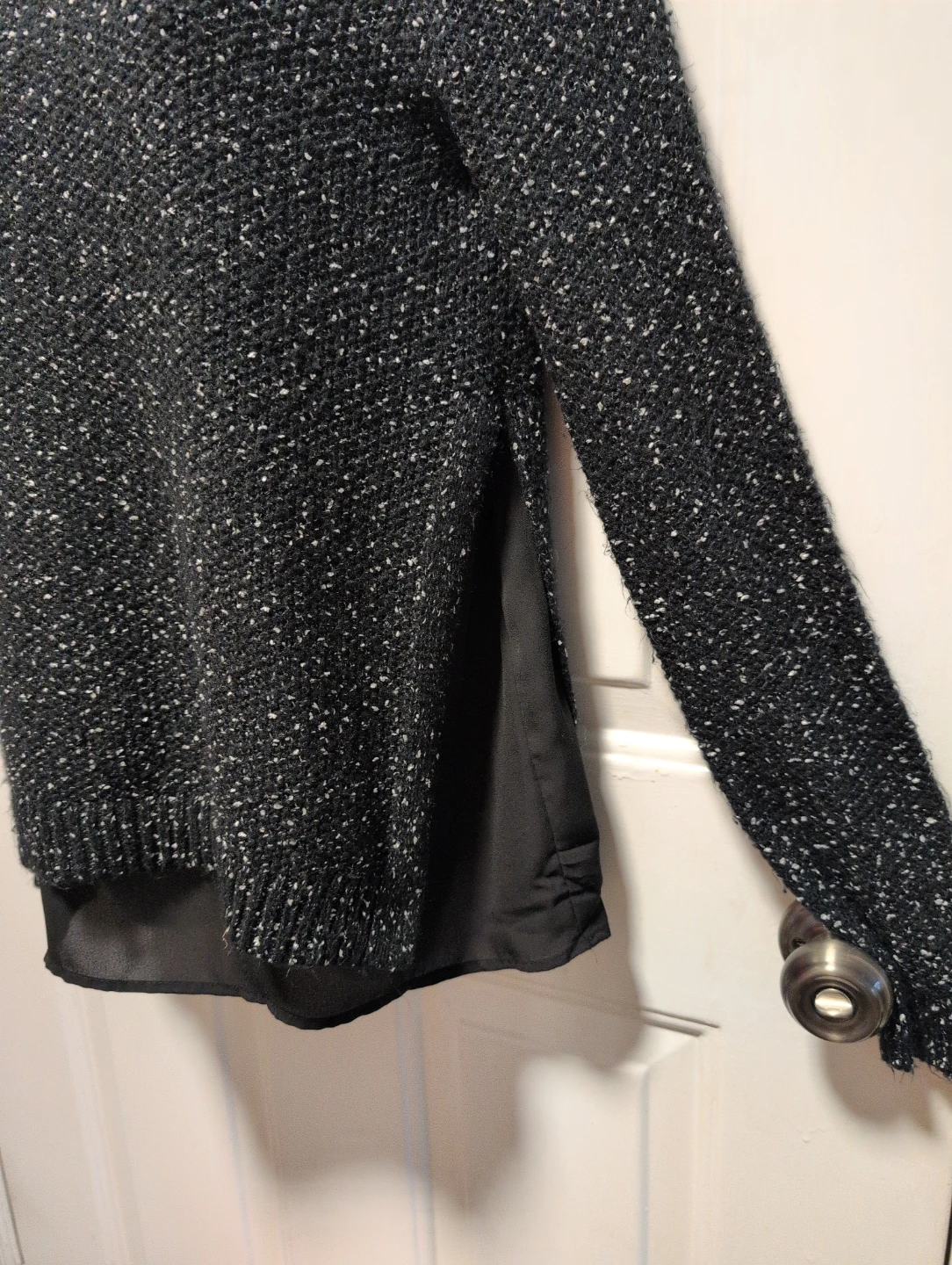 Ricki's black and white knit sweater - photo 2