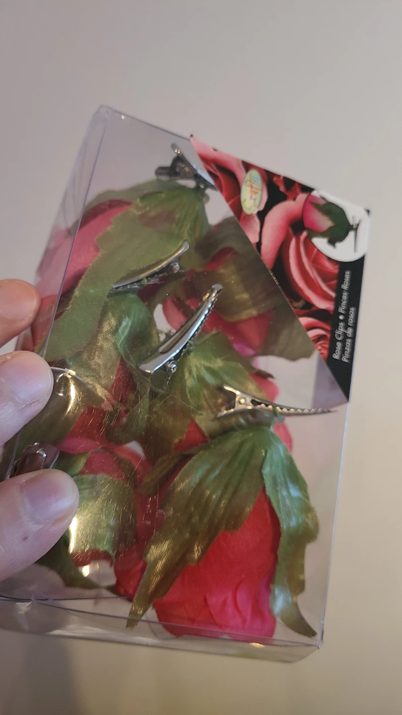 Dollarama Craft Clip-on Pink 🩷 Roses - photo 3