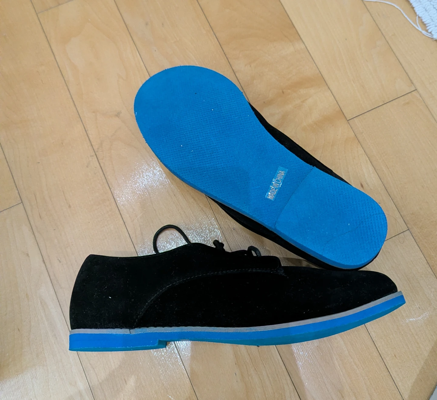 Black Derby/Oxford Shoes with Blue Soles