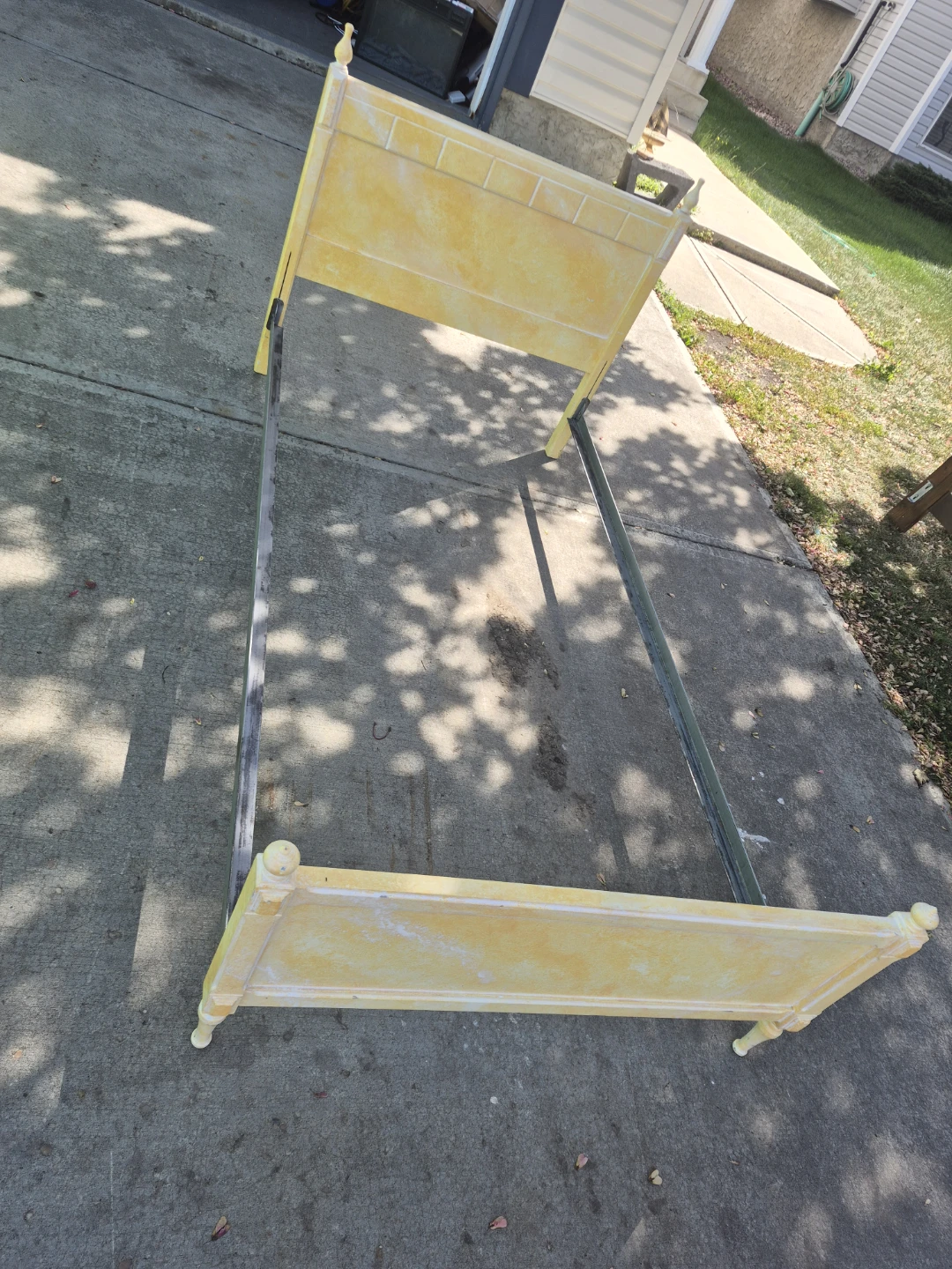 Yellow Single Bed Frame and Mirror - photo 2