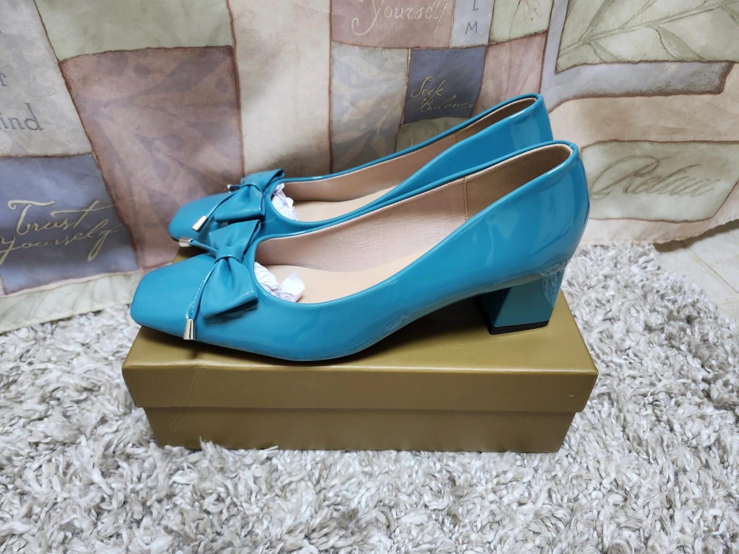 Teal/ Lake Blue Patent Bow Pumps - photo 2