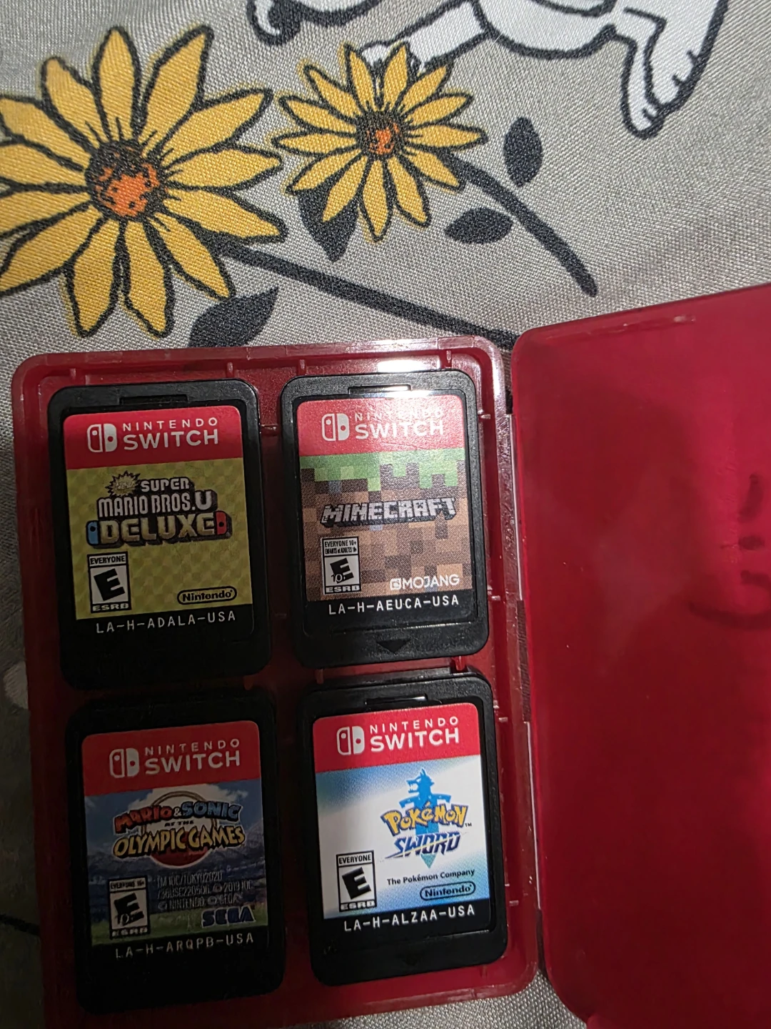 Nintendo Switch Lite Turquoise with 4 Games - photo 2