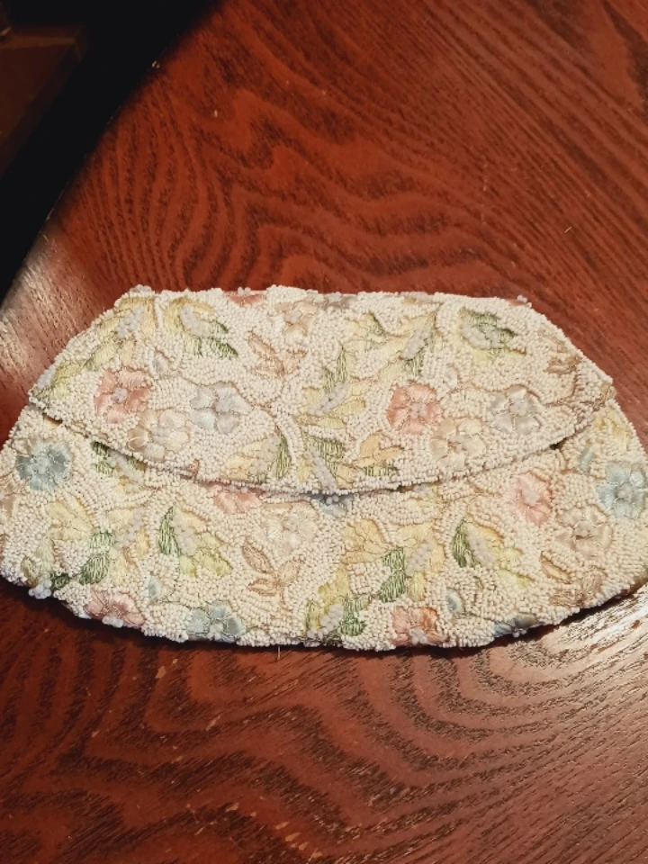 Authentic Art Deco Jolles Beaded Clutch w/ Coin Purse - photo 2