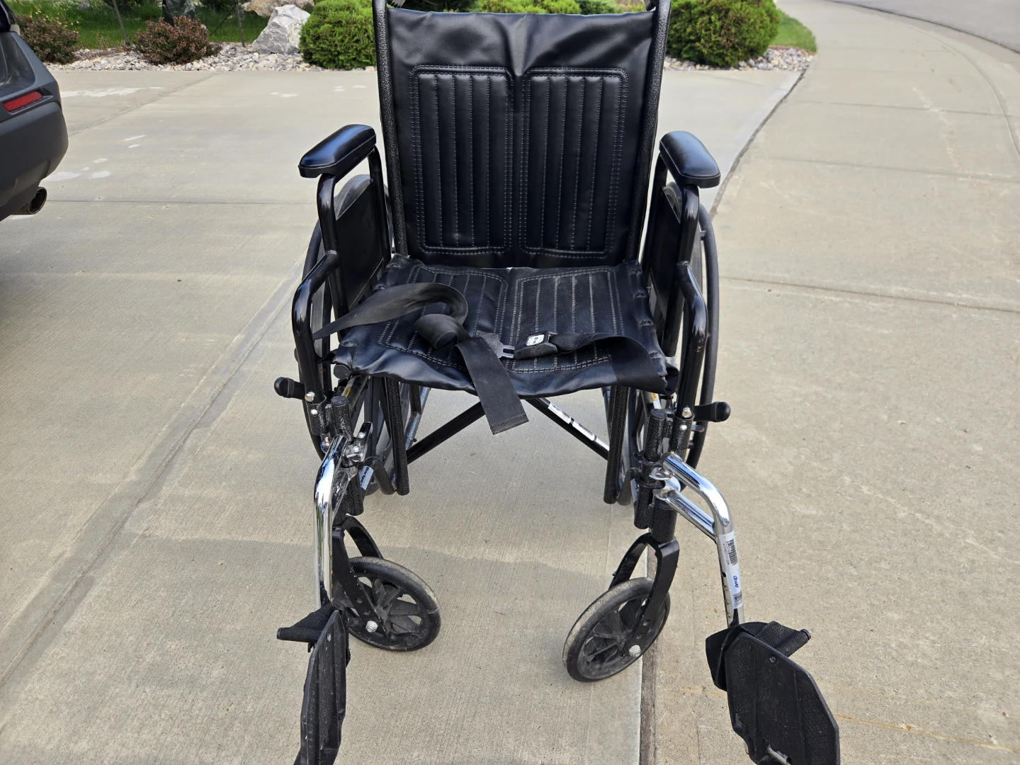 Drive Medical Silver Sport 2 Wheelchair