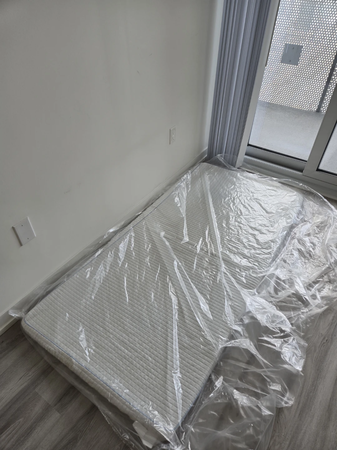 IKEA Knapstad Cooling Mattress Topper (Twin XL)