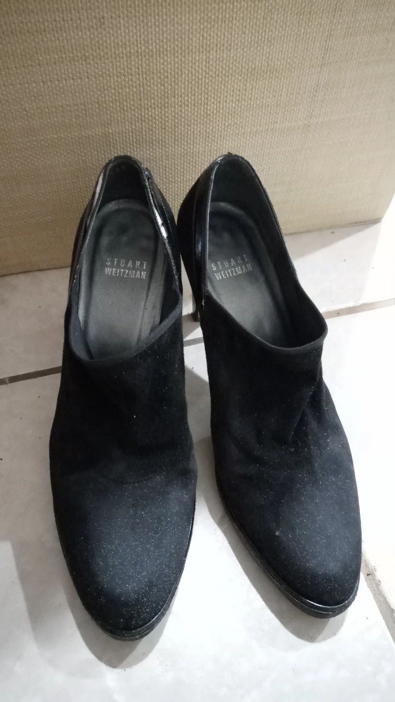 🏈Charles David Black Leather Heeled Boots