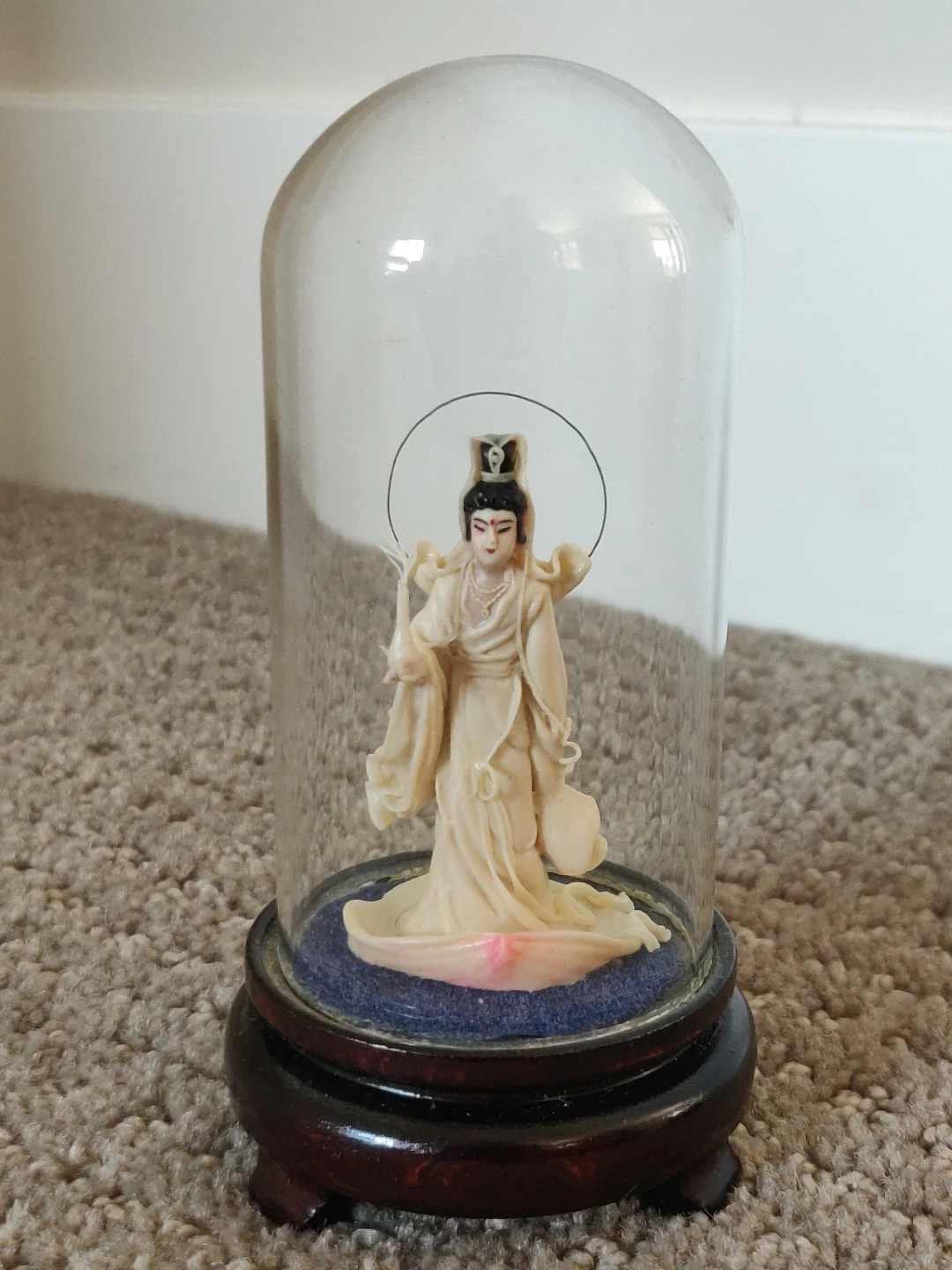 Kuan Yin / Quan Yin / Guan Yin Buddhist Statue - Miniature Dome