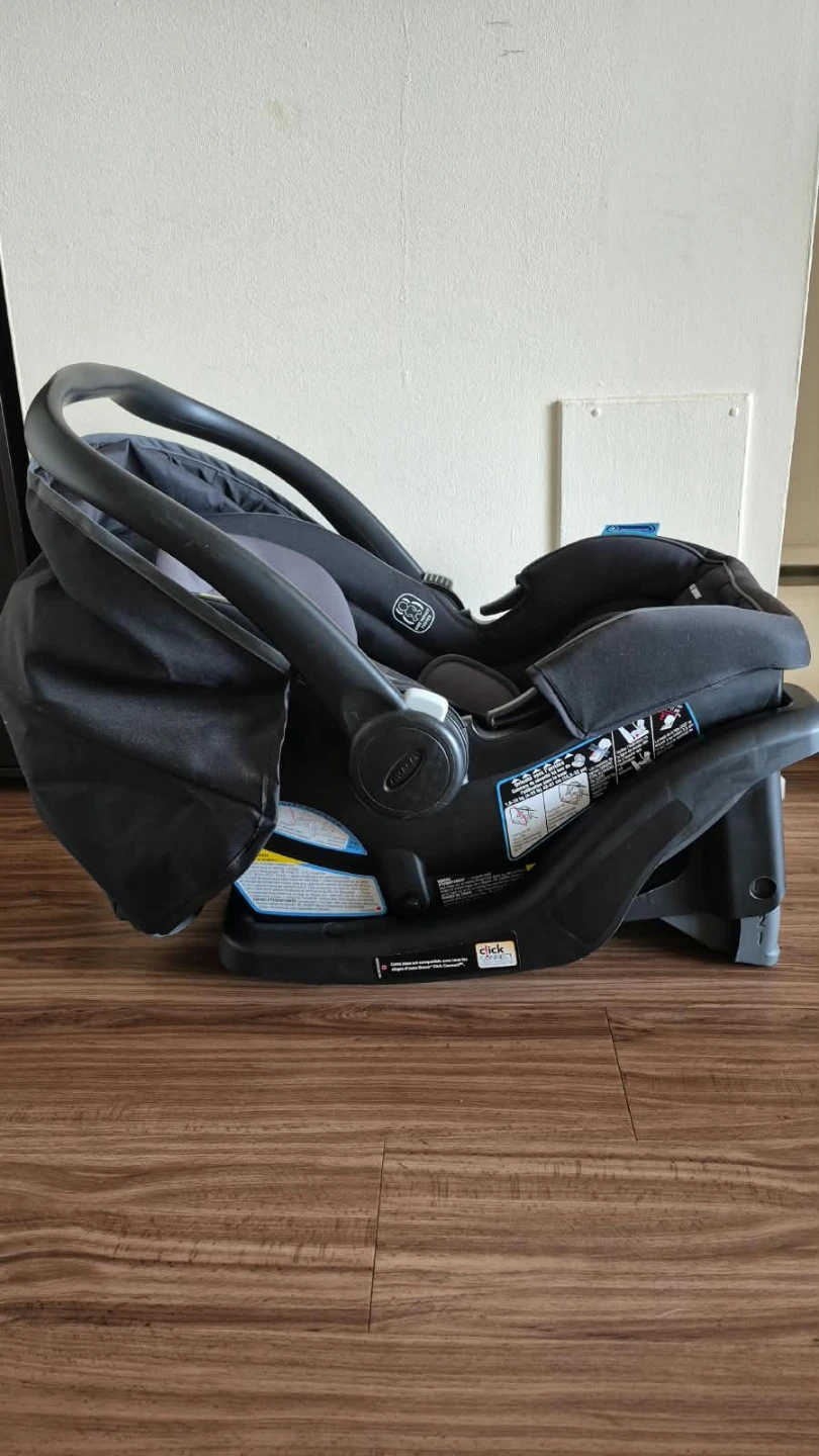 Graco Sunridge 35 Lite LX baby car seat with base