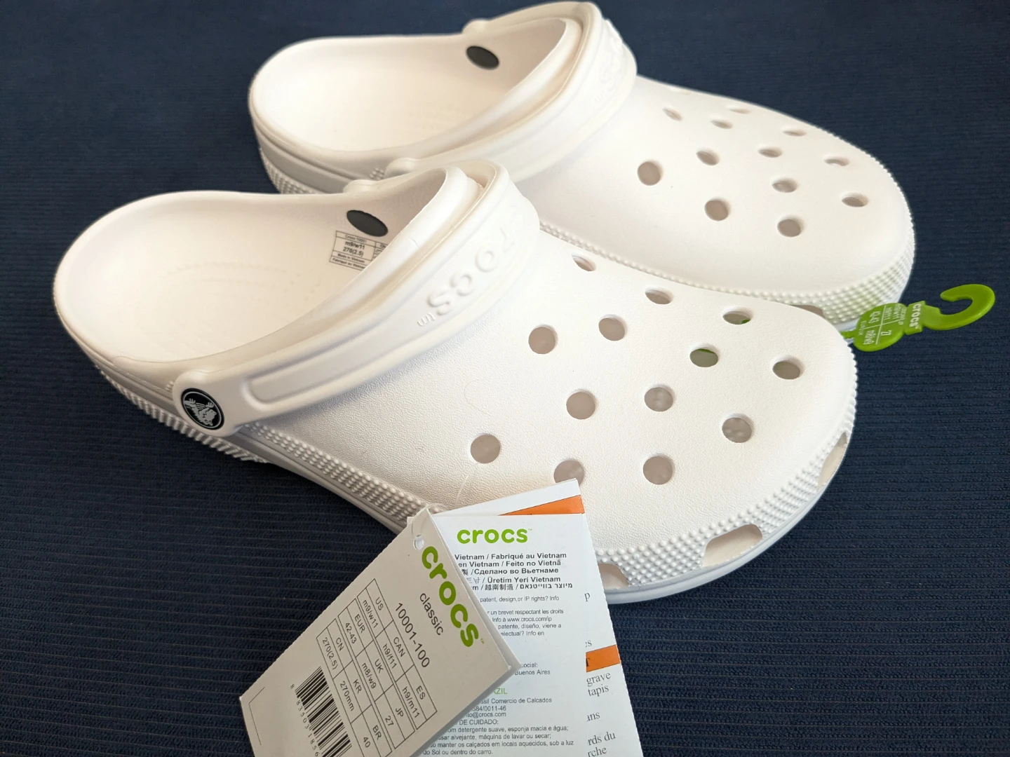 Crocs Unisex White  / MENS SIZE 9 - WOMEN'S SIZE 11 - photo 3