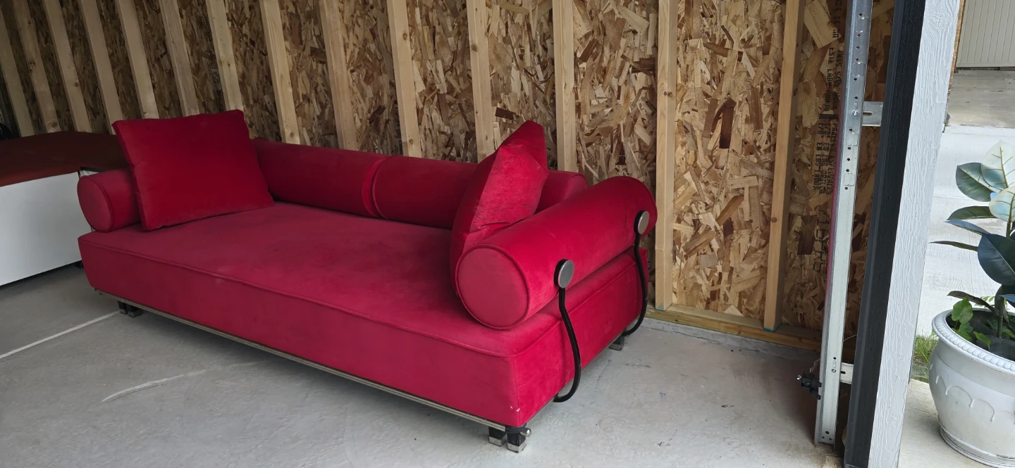 Red Velvet Sofa - photo 3