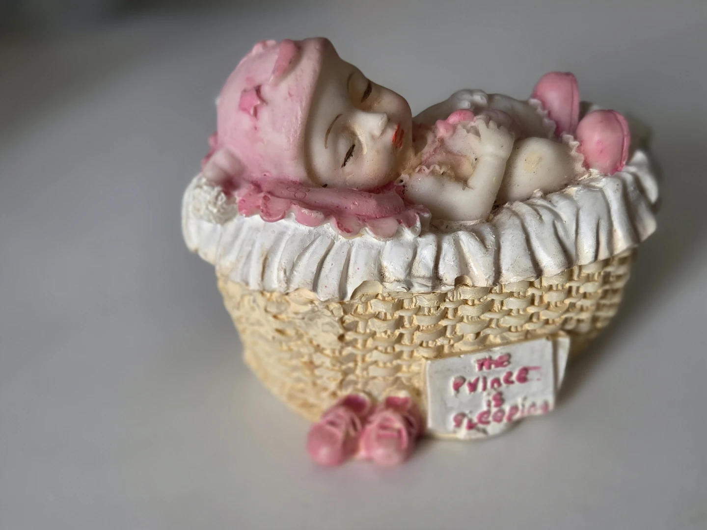 Sleeping baby ornament - photo 3