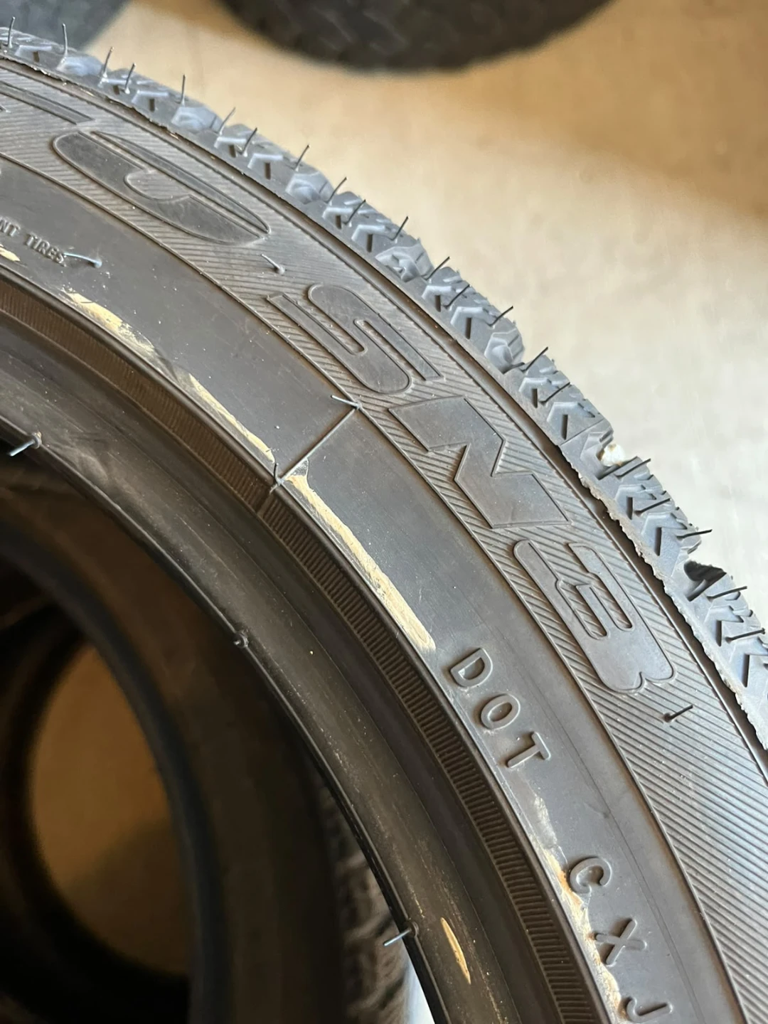 225/45R18 Nitto SN3  Winter - photo 4