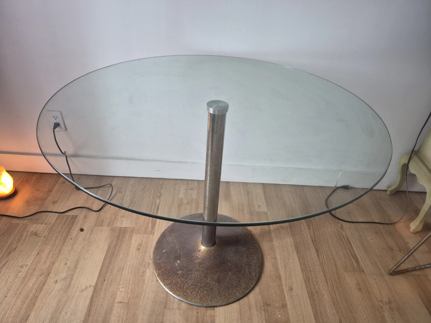 Seiki Television glass table and plastic chair