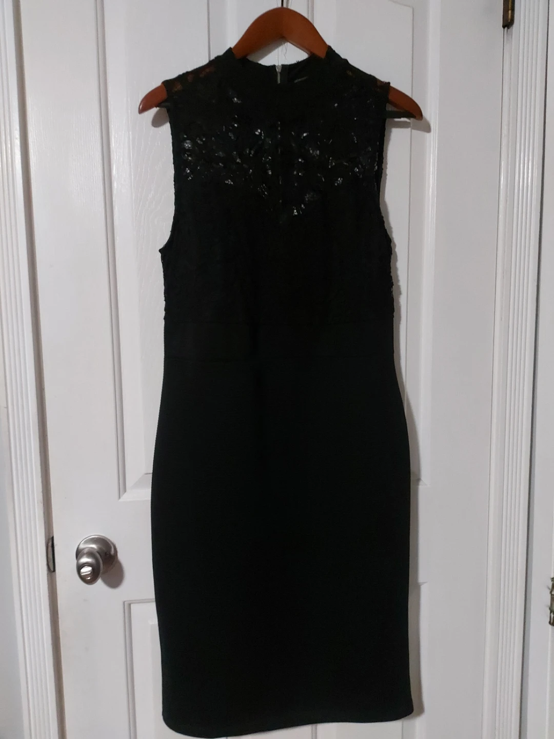Black Lace Sleeveless Dress