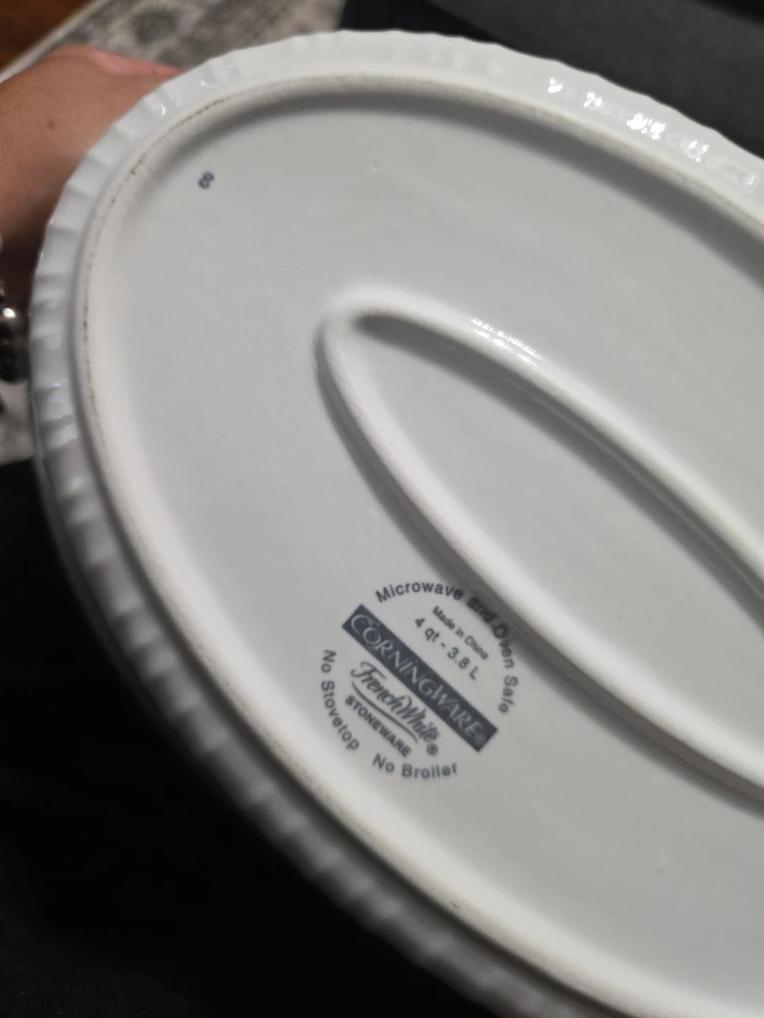 CorningWare French White 4qt Casserole Dish