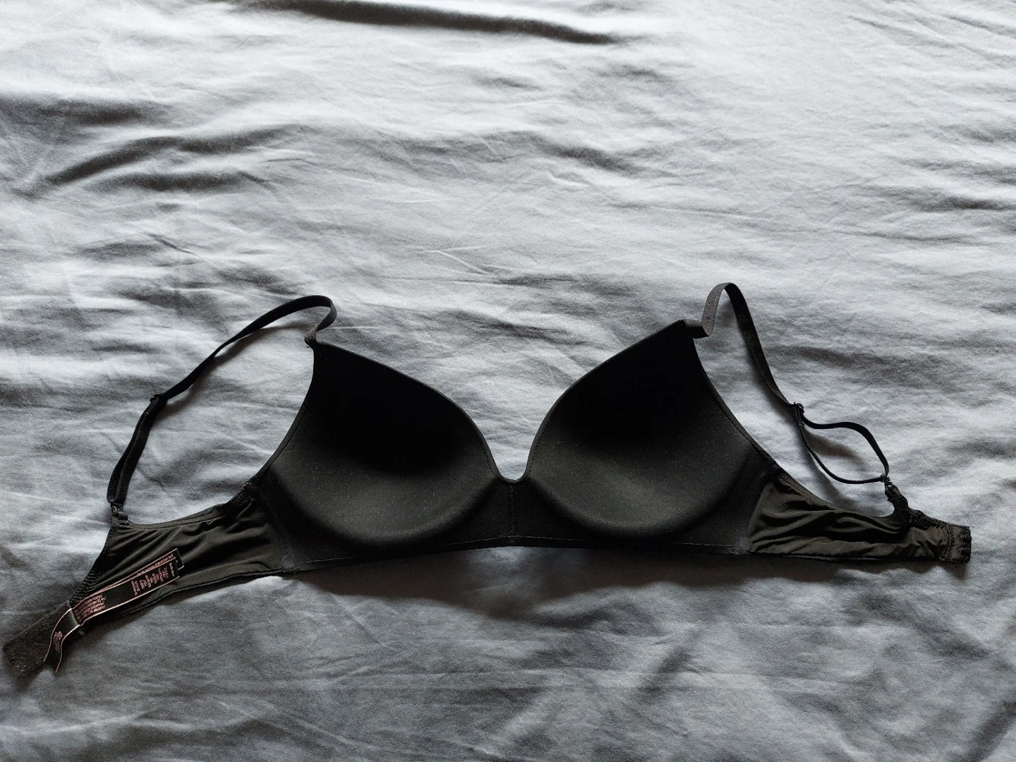 Victoria's Secret Black No-Wire Bra 34C - photo 2
