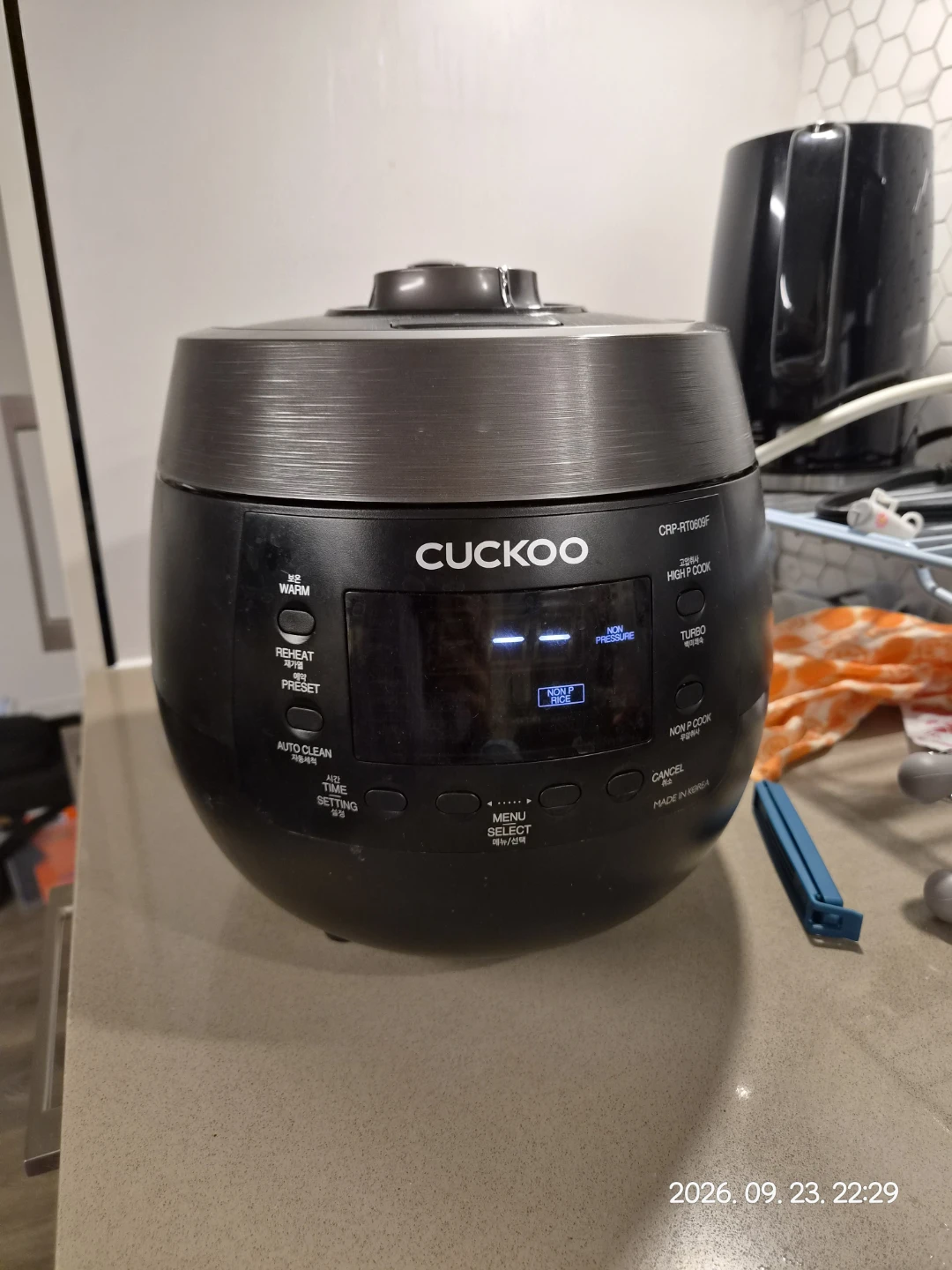 Cuckoo CRP-RT0609F Electric Pressure Rice Cooker - photo 5