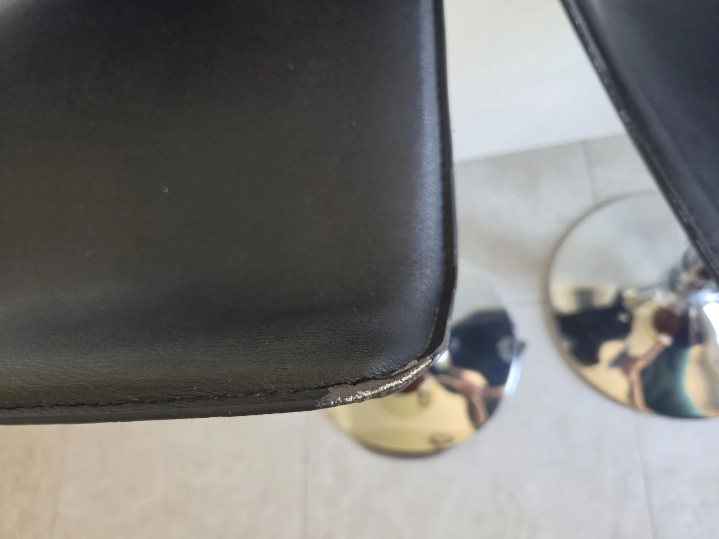 3 Black Faux Leather Bar Stools - photo 4