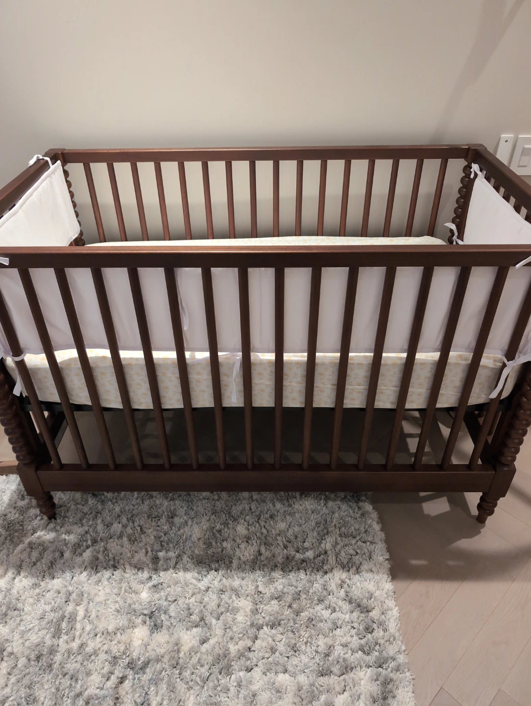 Pottery Barn brand new crib (unused)