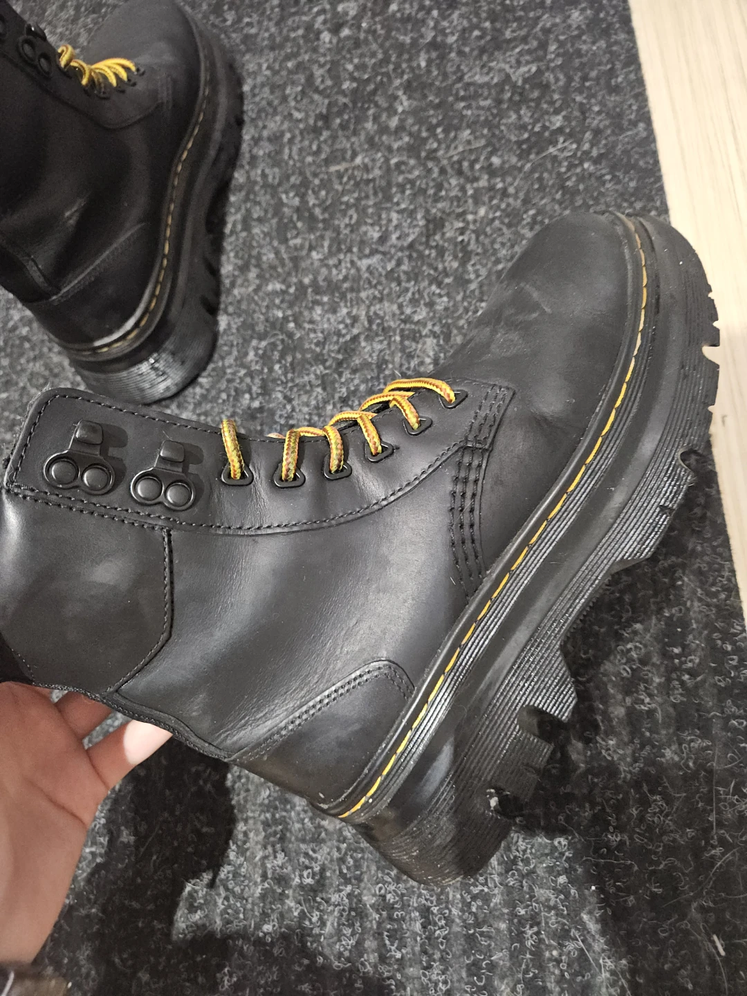 Doc Martens Women's 7 black combat boot - photo 5