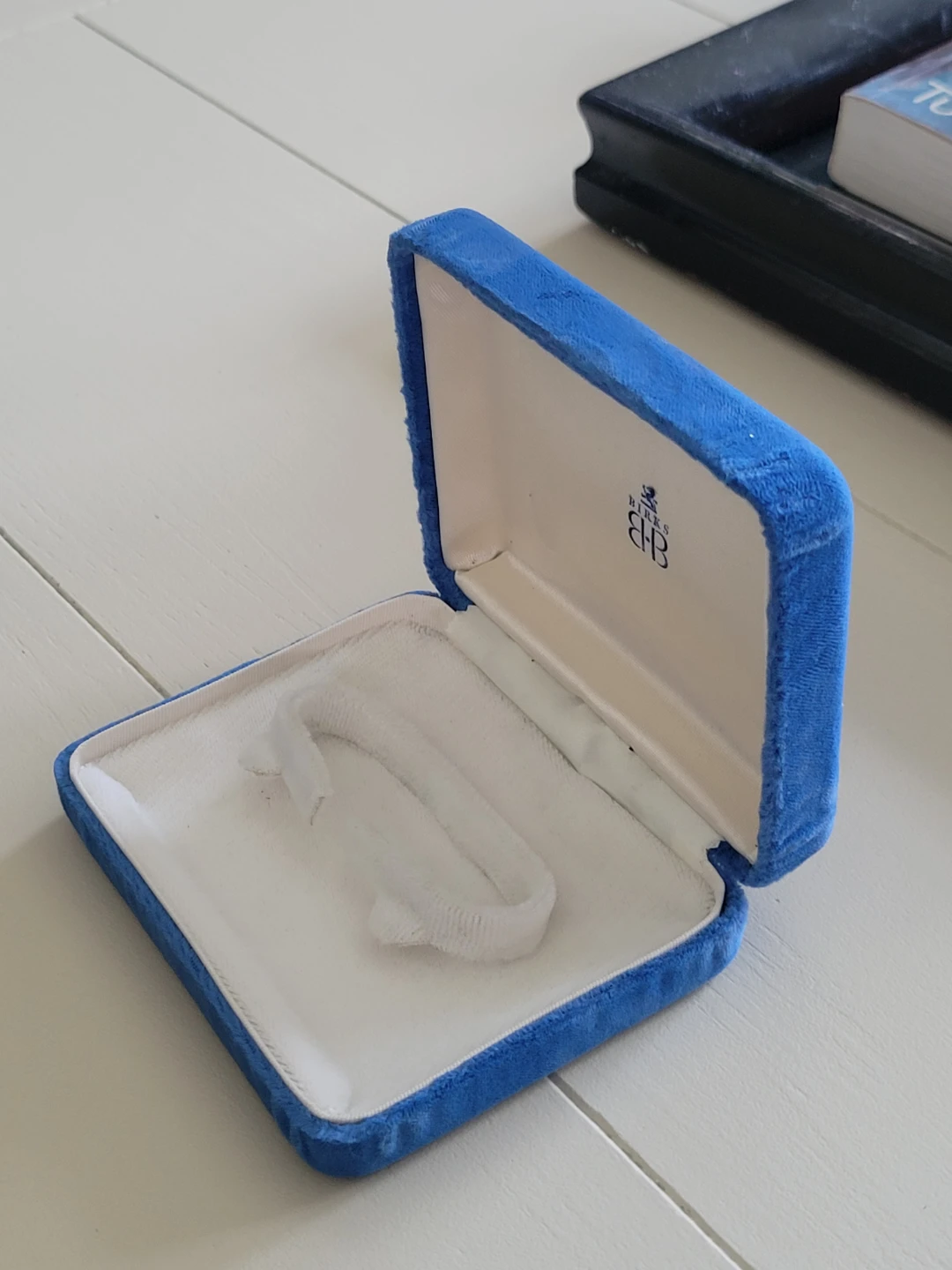 Vintage Ladies Blue Velvet Birks Jewellers Watch Box