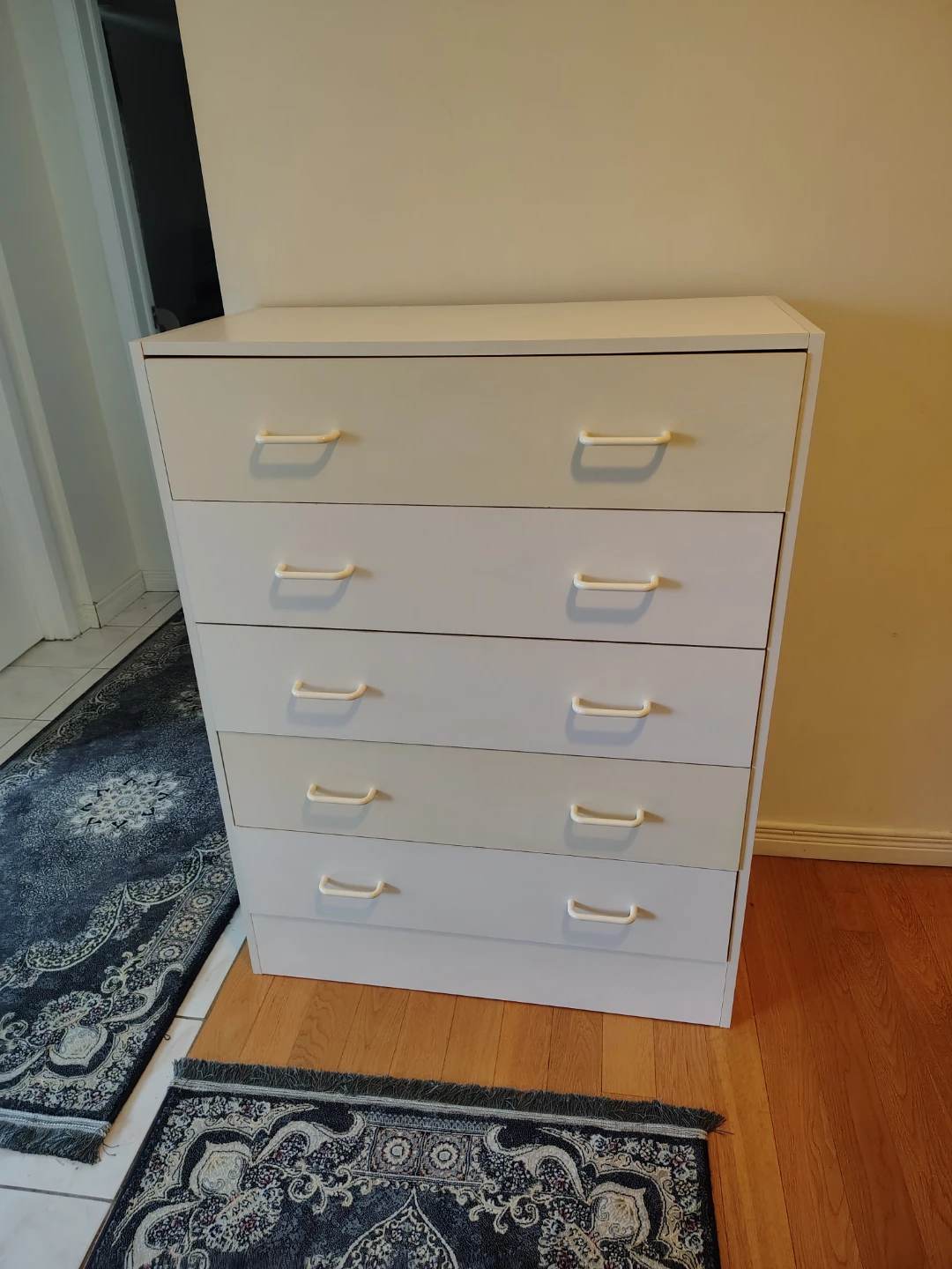 White 5-Drawer Dresser - photo 4