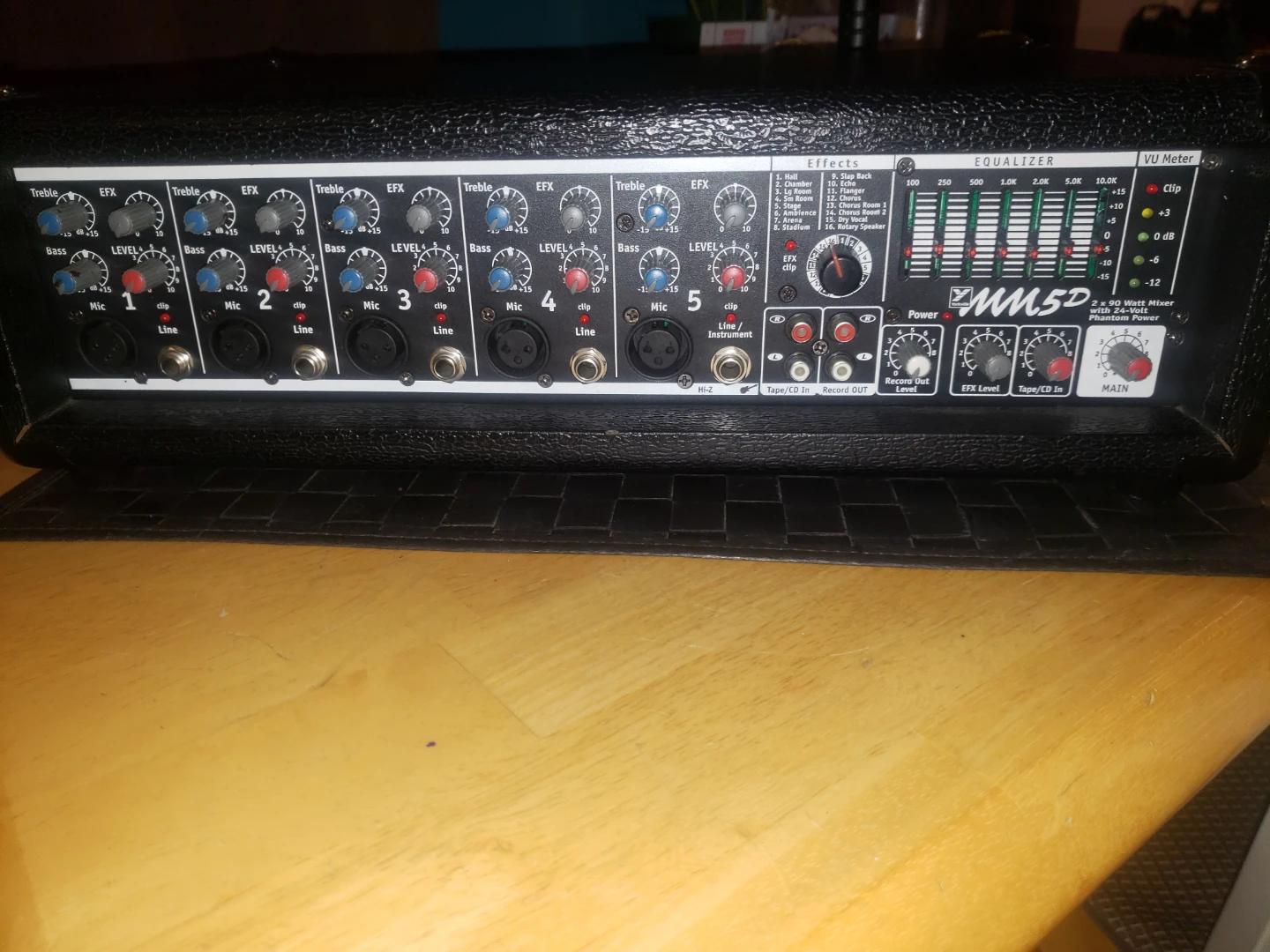 Yorkville MM5D 2 x 90 Watt Mixer - photo 2